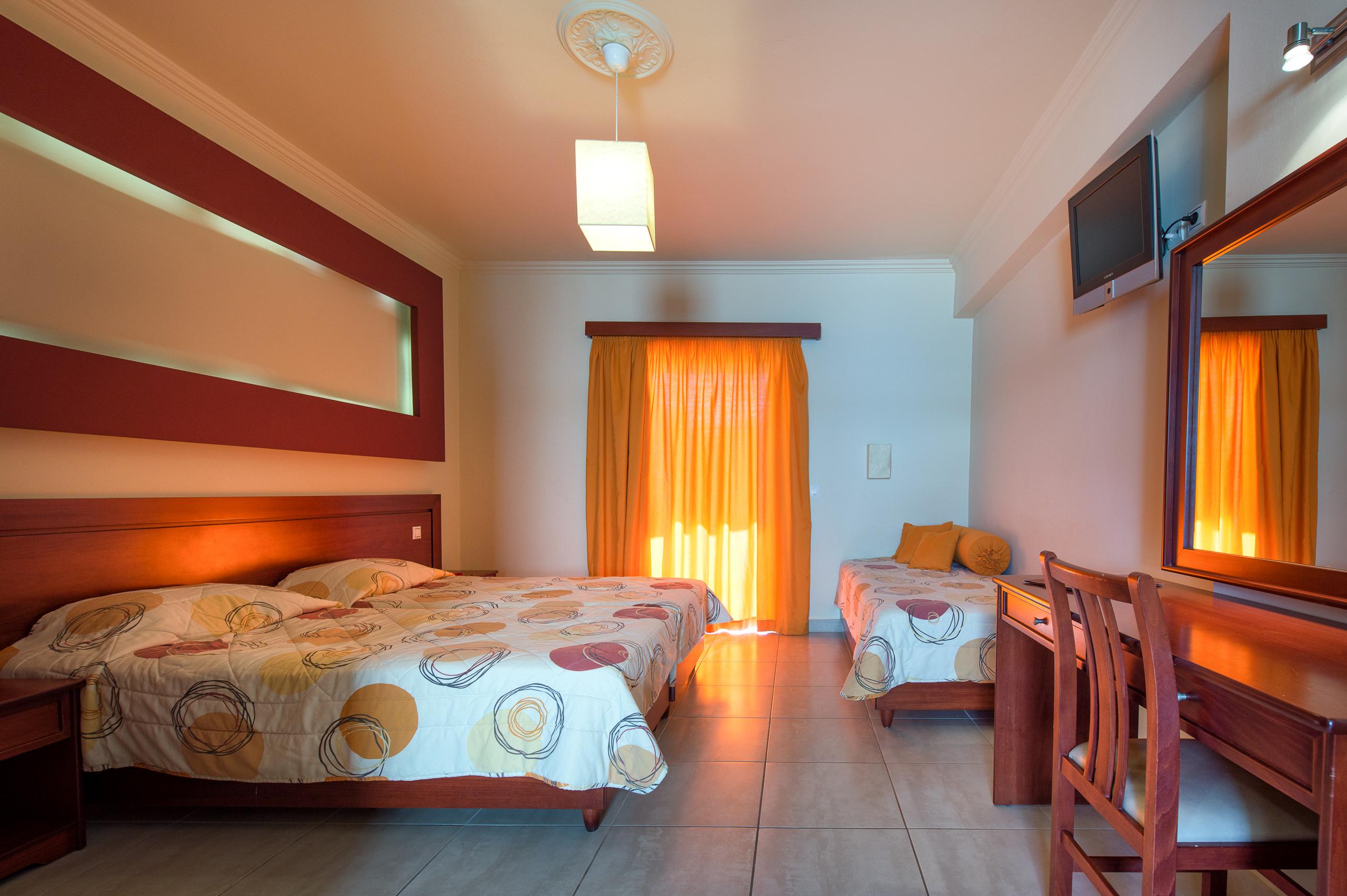 Canadian Hotel 3*