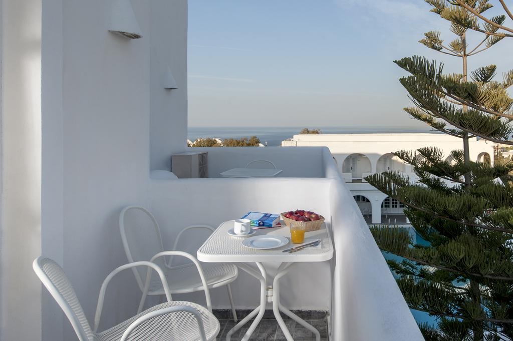 Daedalus 4* Fira (Santorini)