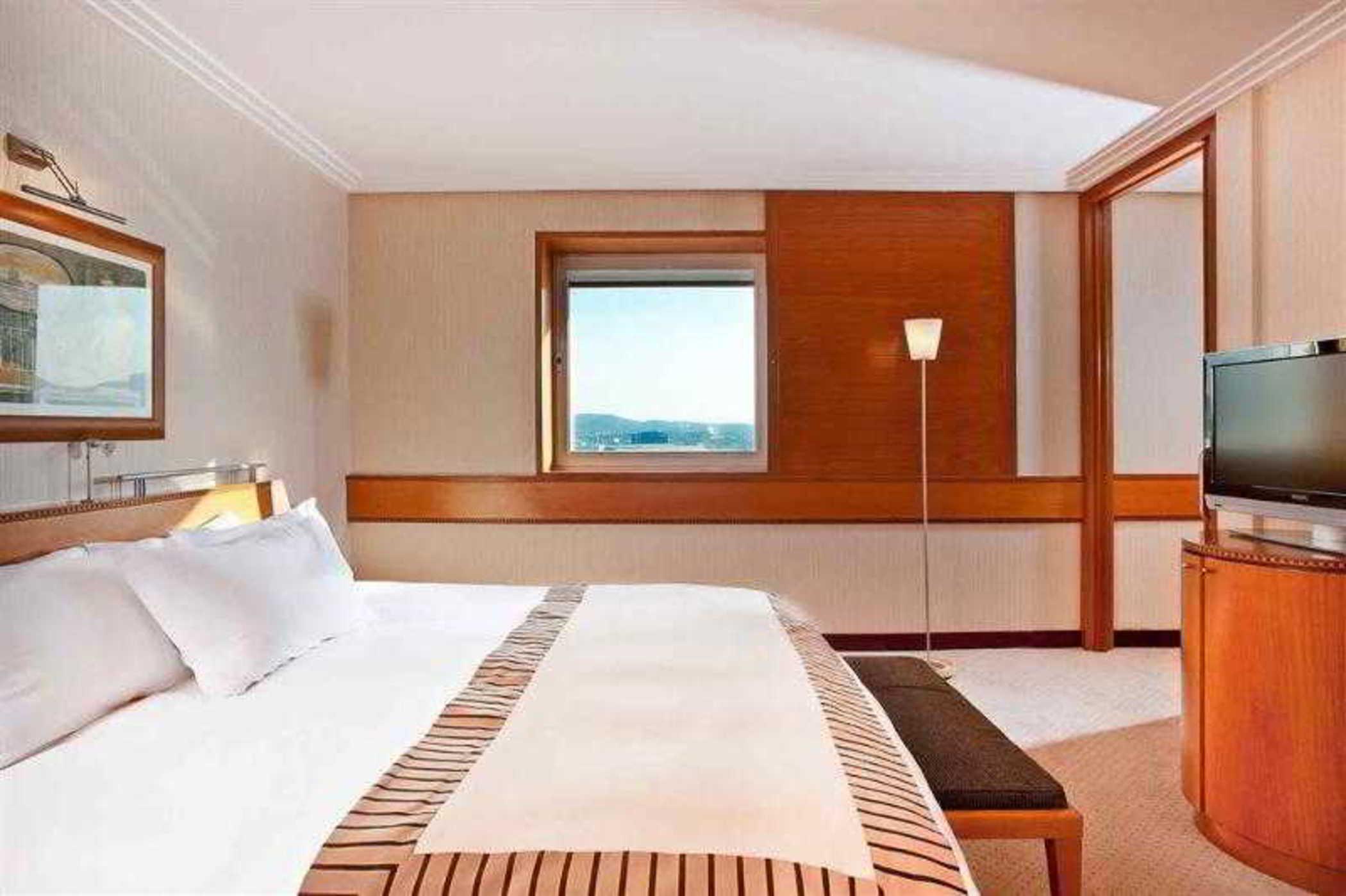 Sofitel Athens Airport Hotel 5*