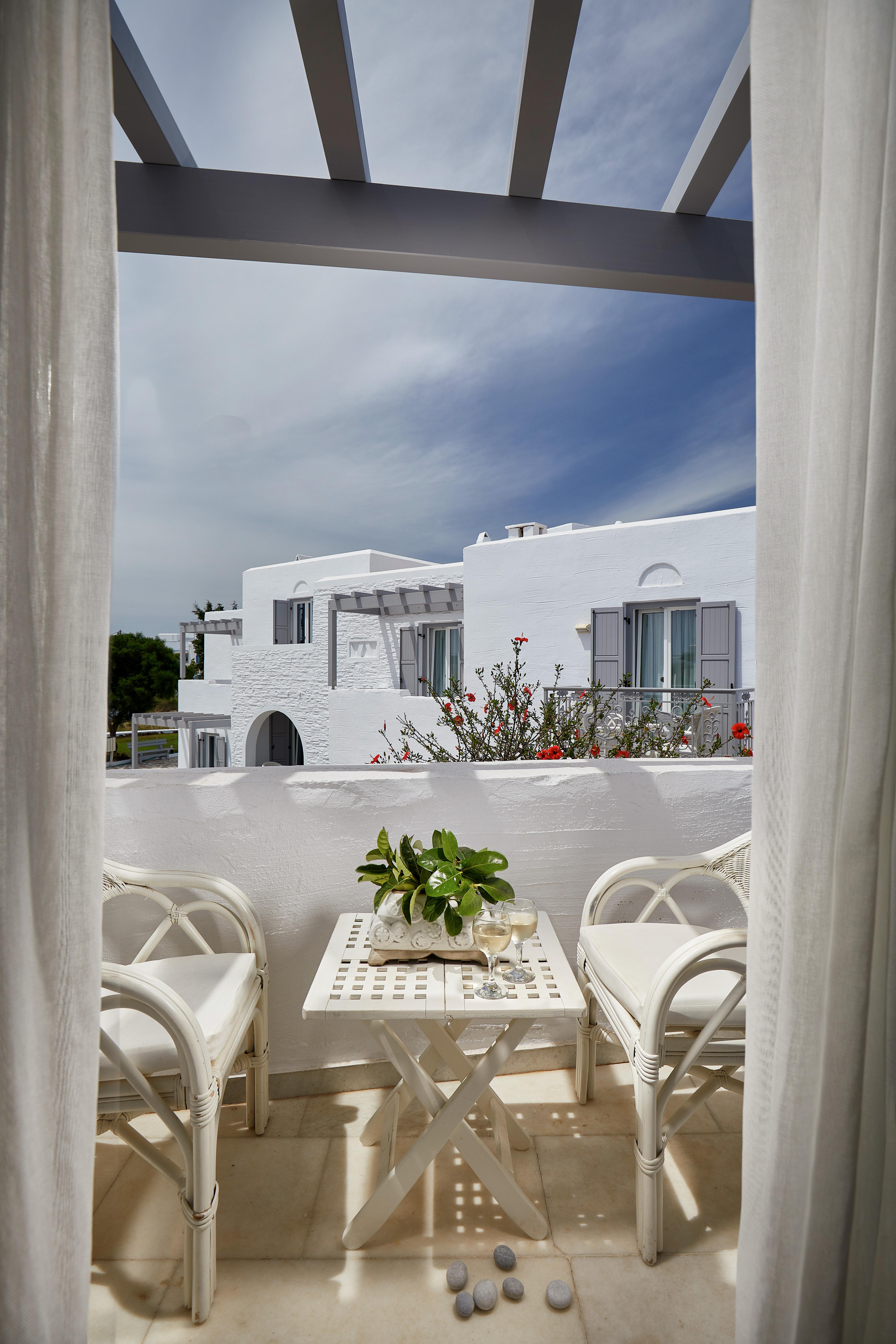 Galaxy 3* Naxos City