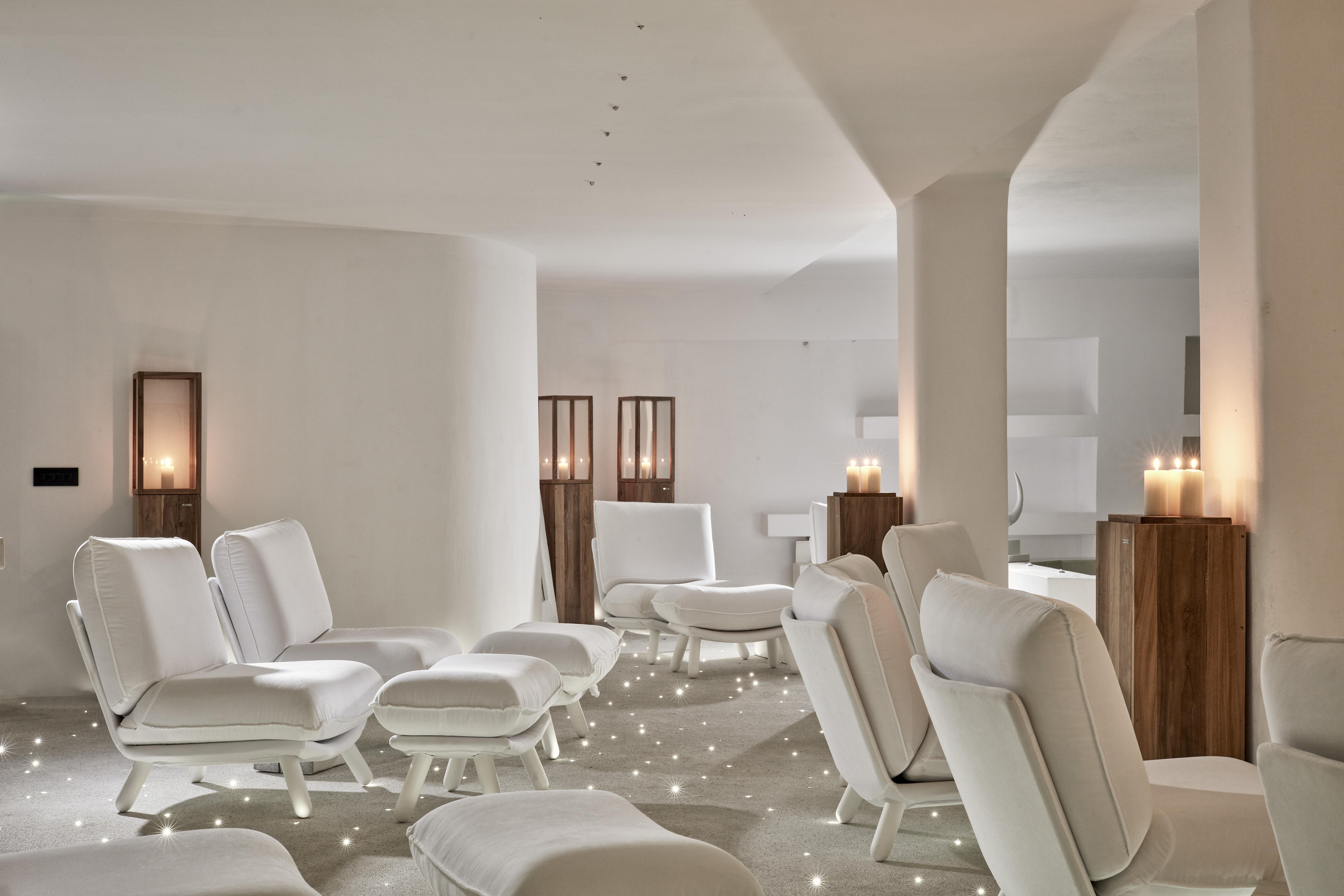 Resort Royal Myconian - Leading Of The World