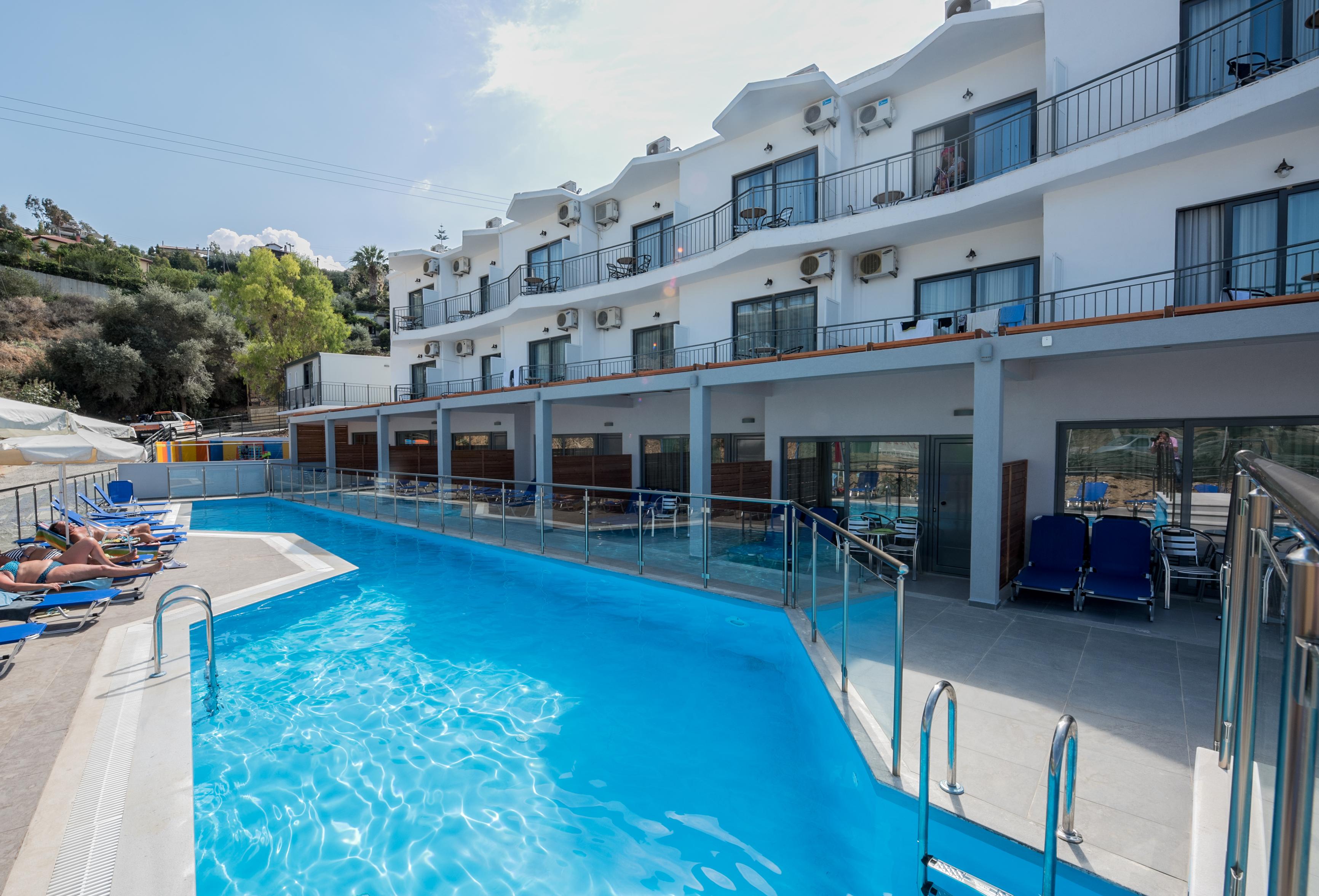 Panorama Village 4*