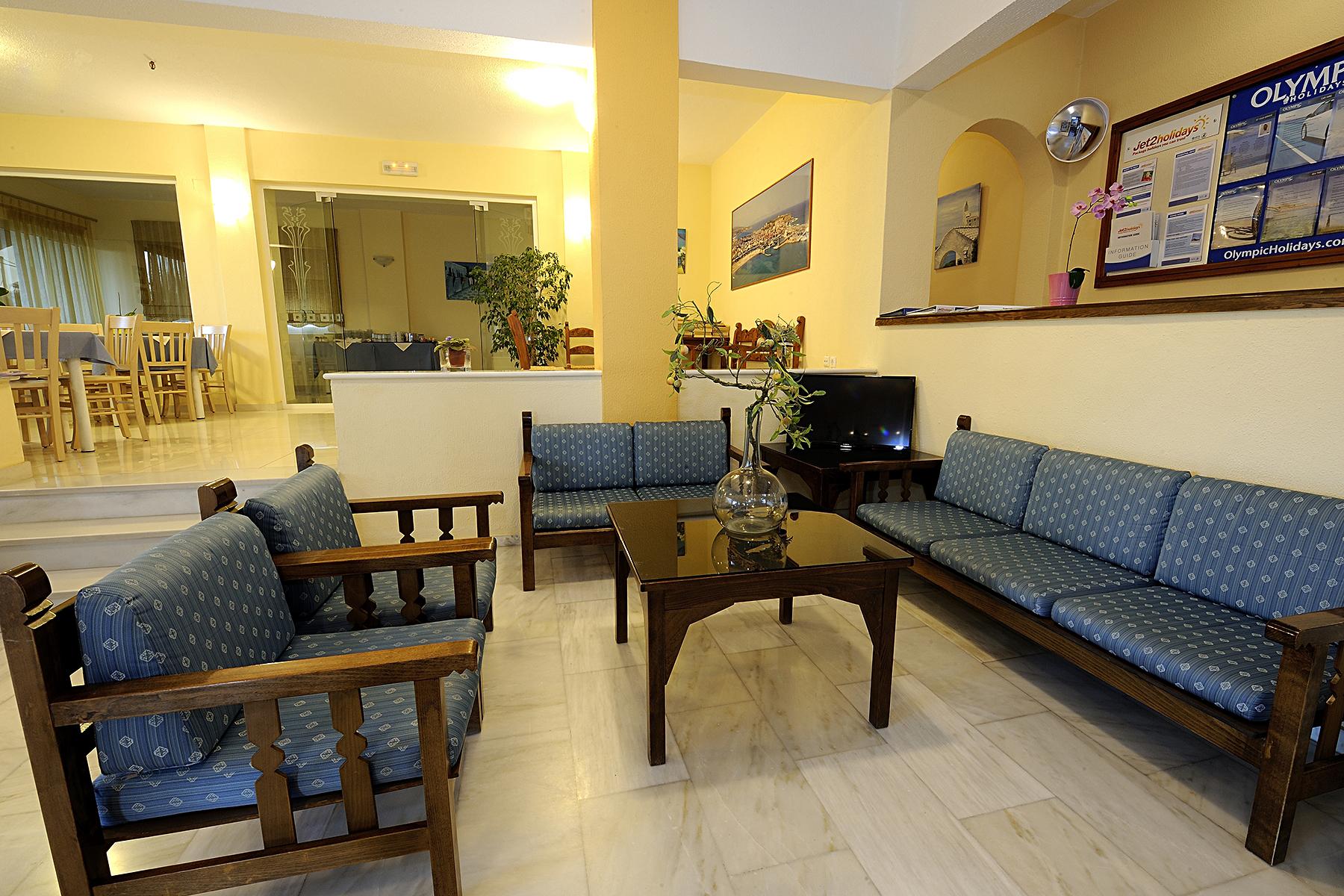 Aparthotel Apollon 3*