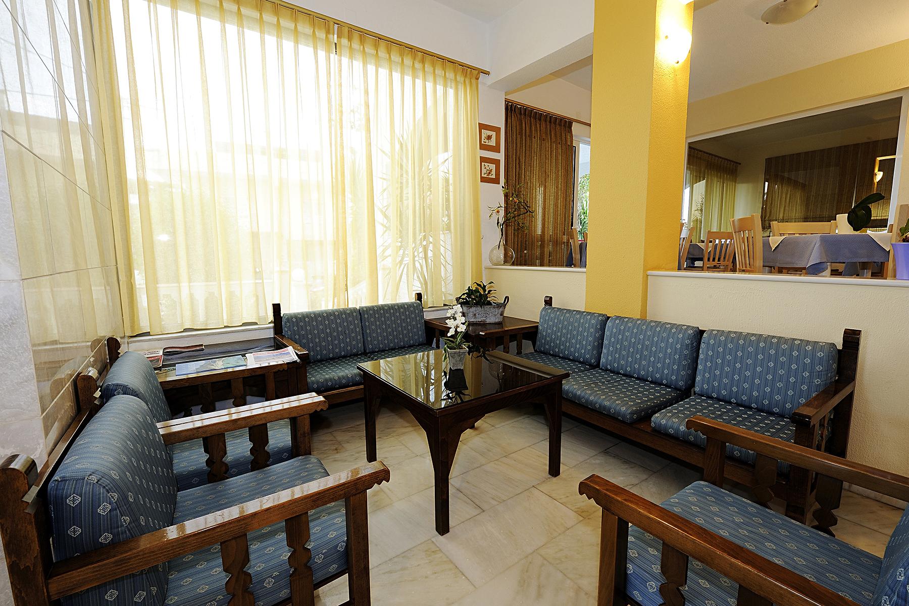 Aparthotel Apollon