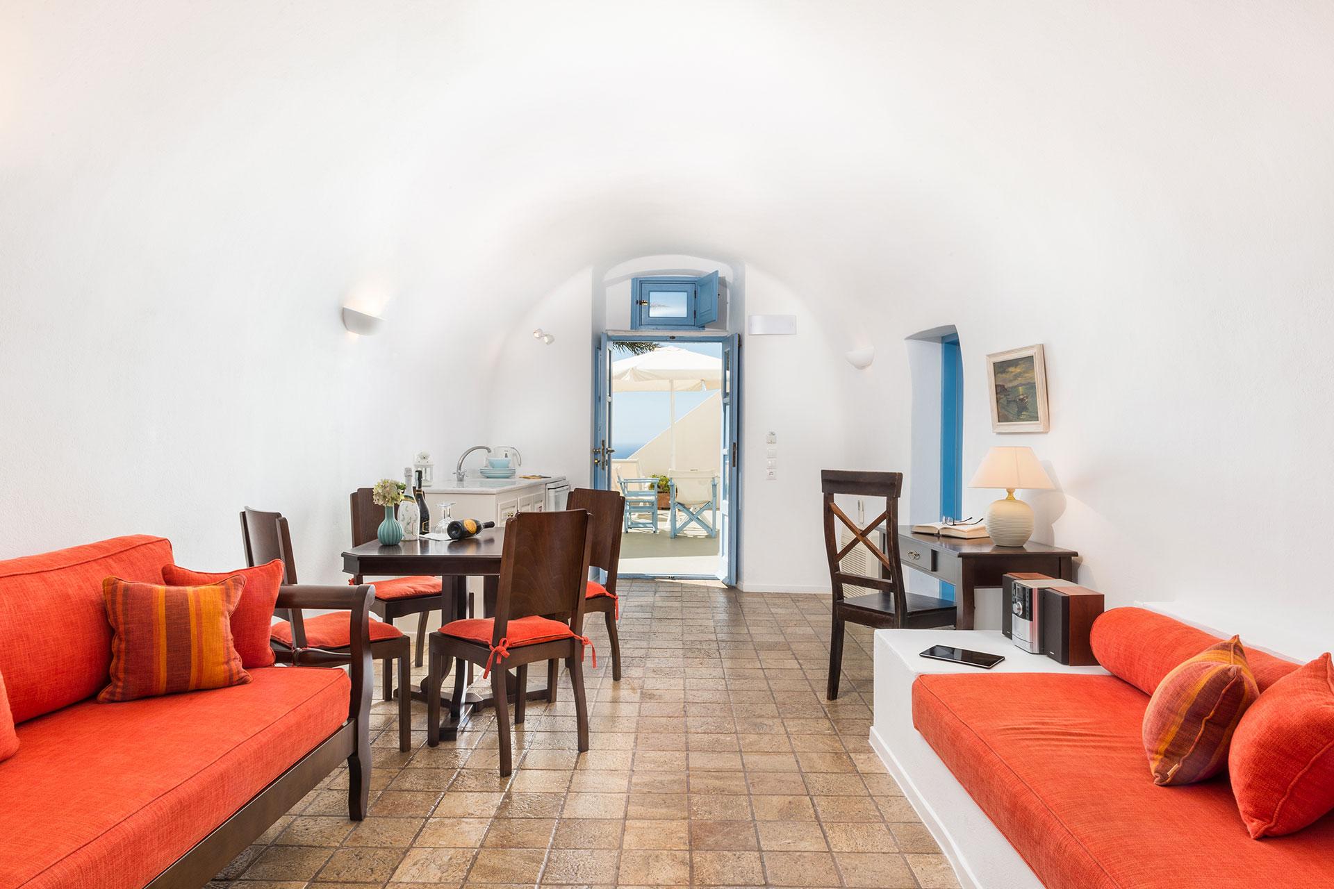 Pantelia Aparthotel