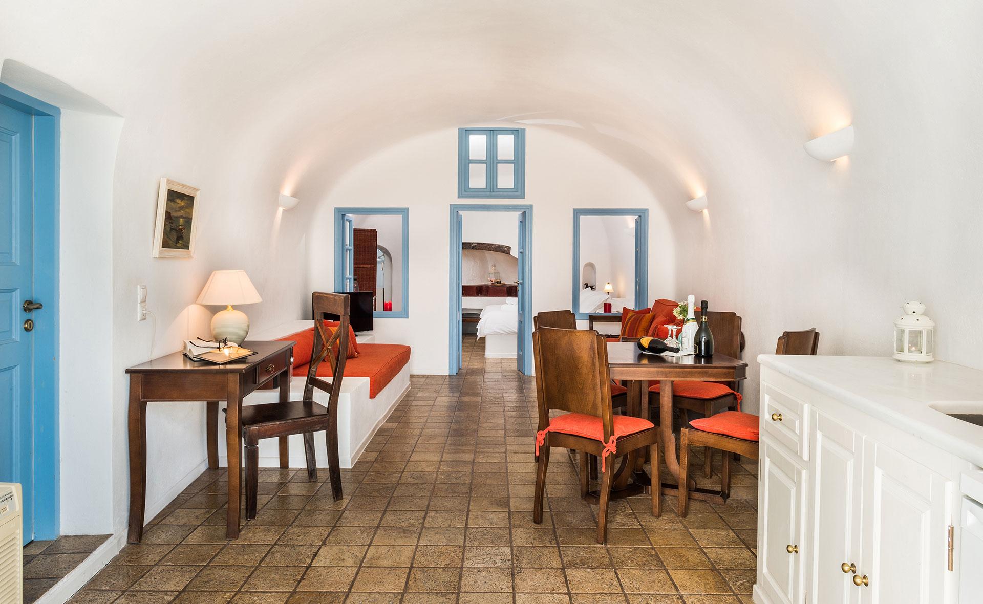 Aparthotel Pantelia 4*