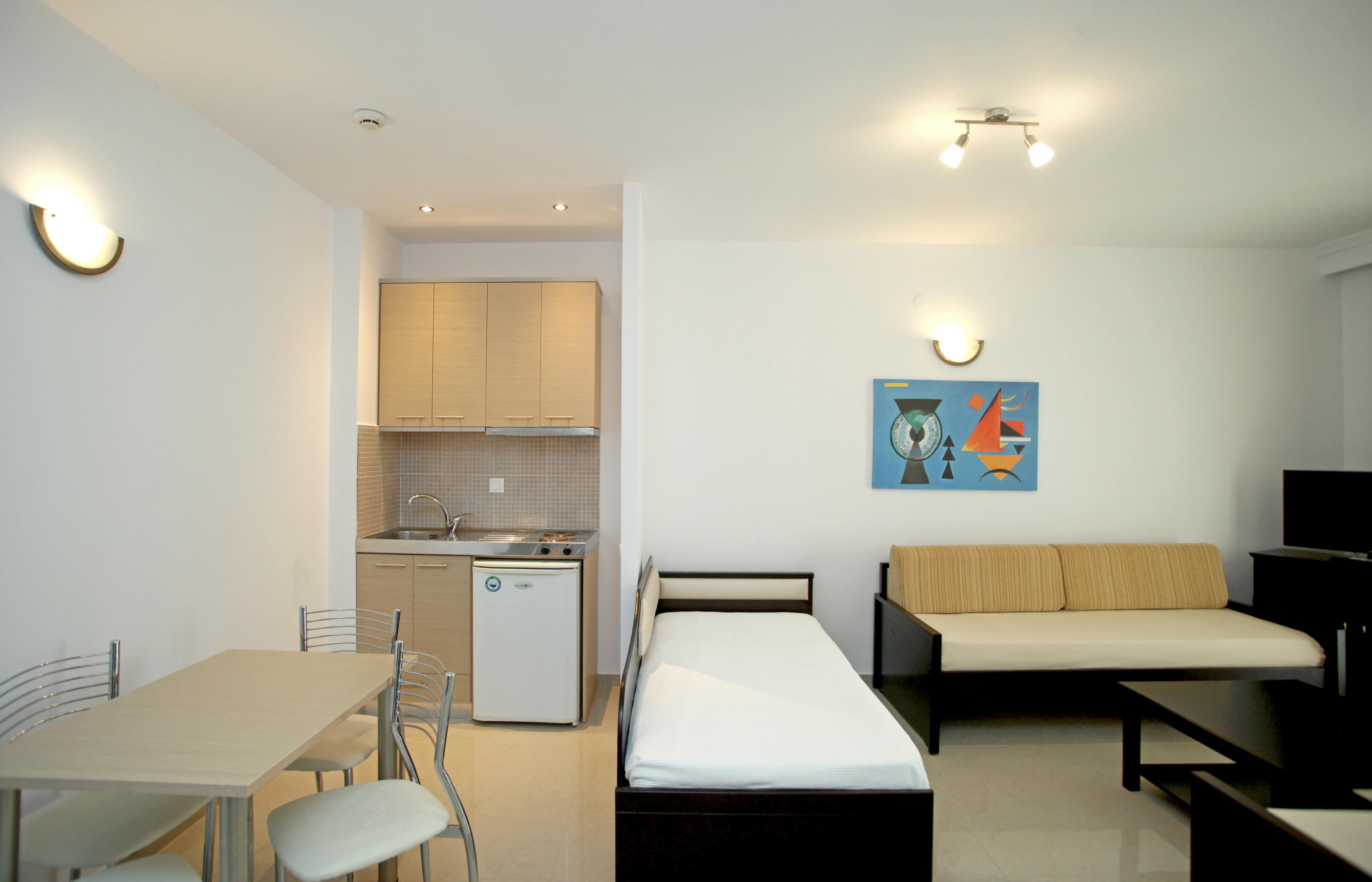 Aparthotel Naias
