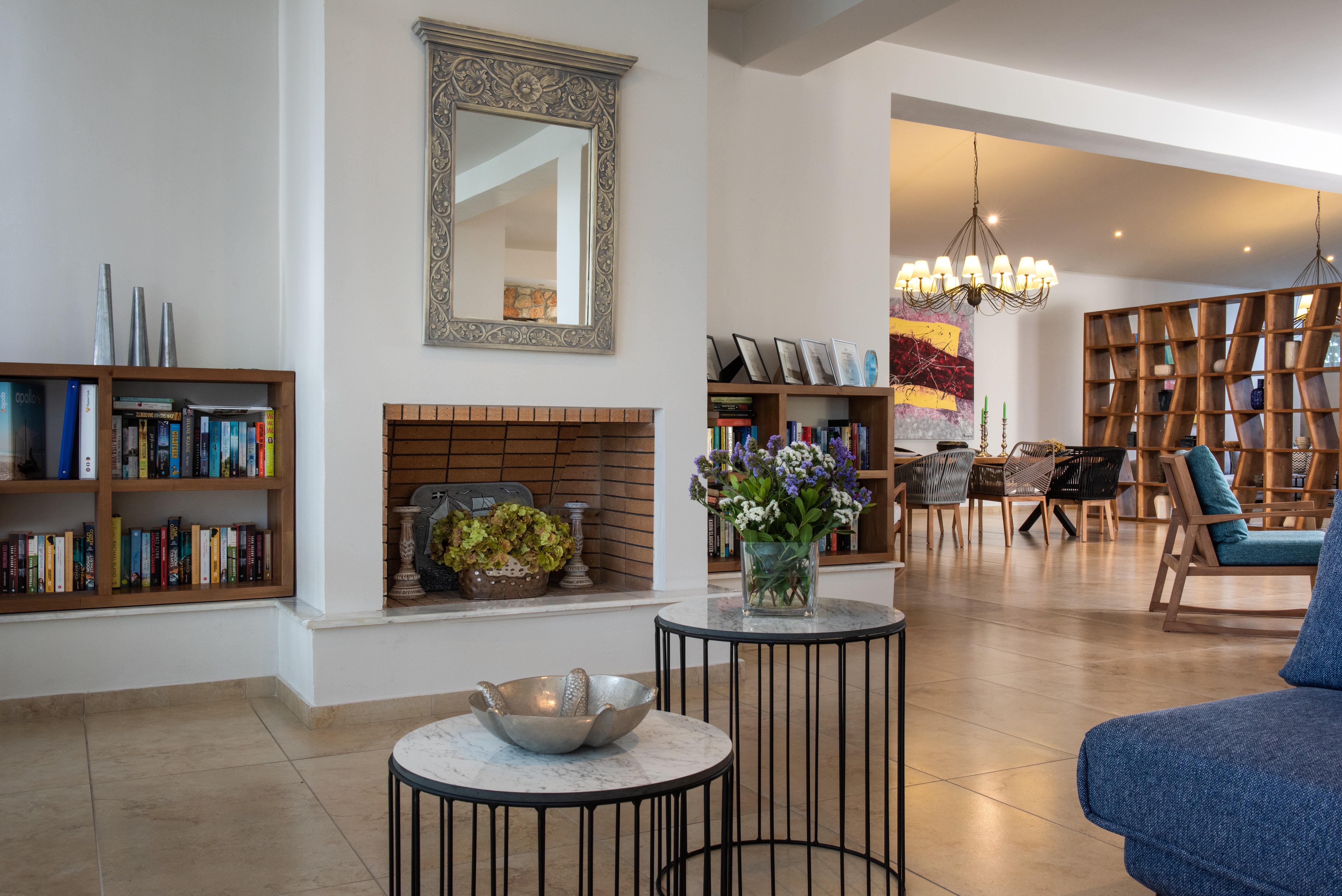 Kassandra Bay Resort, & 5* Katsaros (Skiathos)
