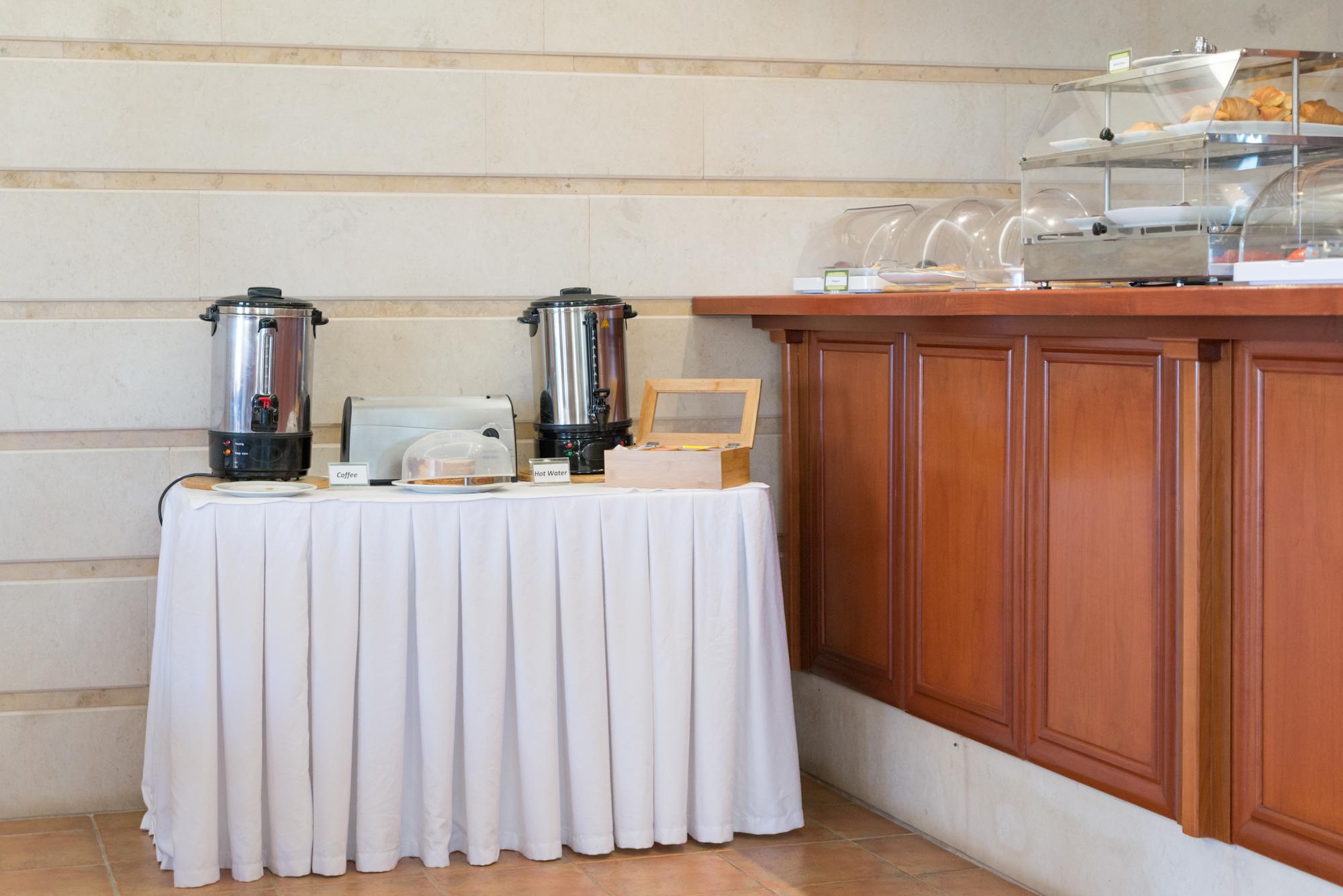 Andreolas Luxury Aparthotel 4*