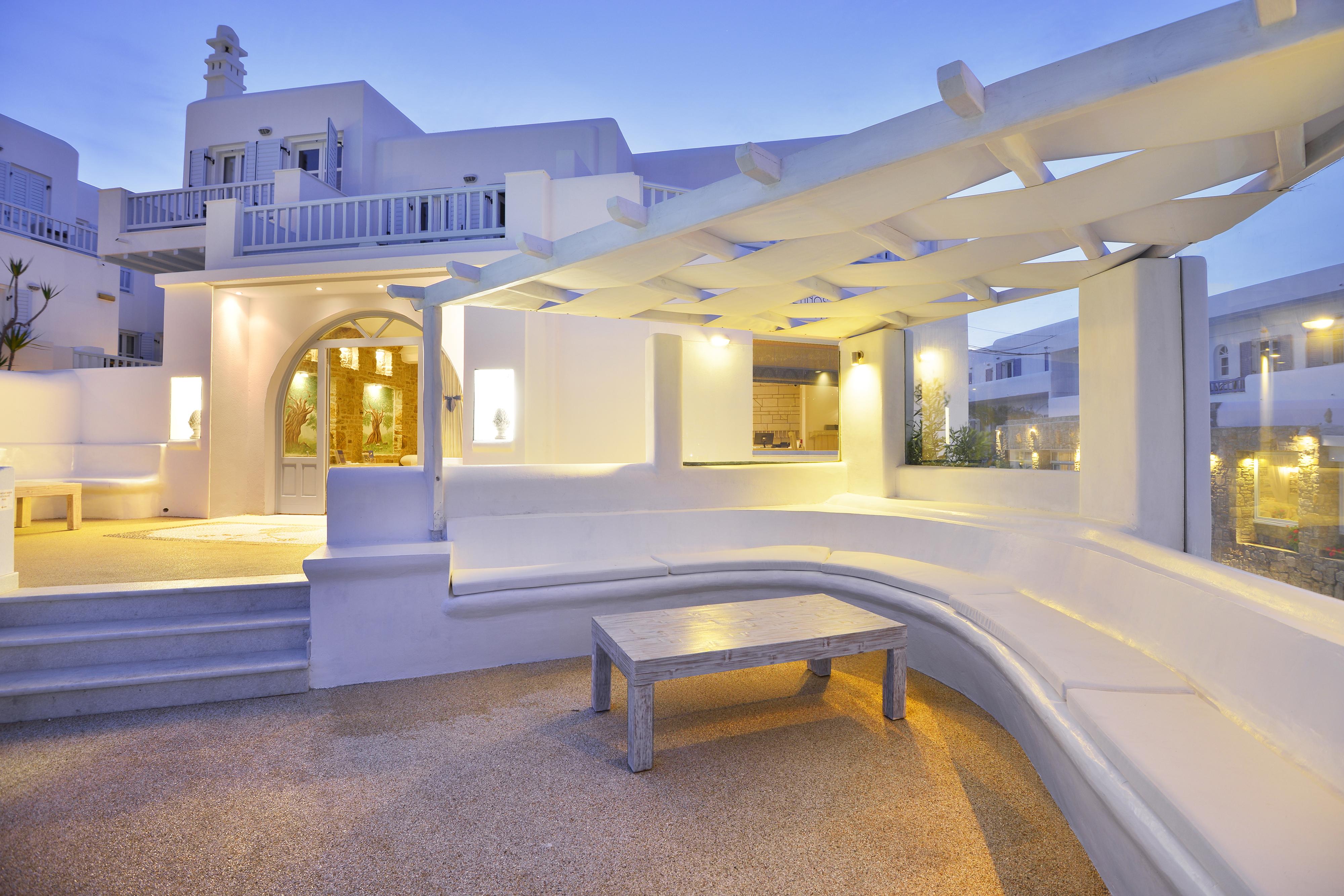 Petinos Hotel