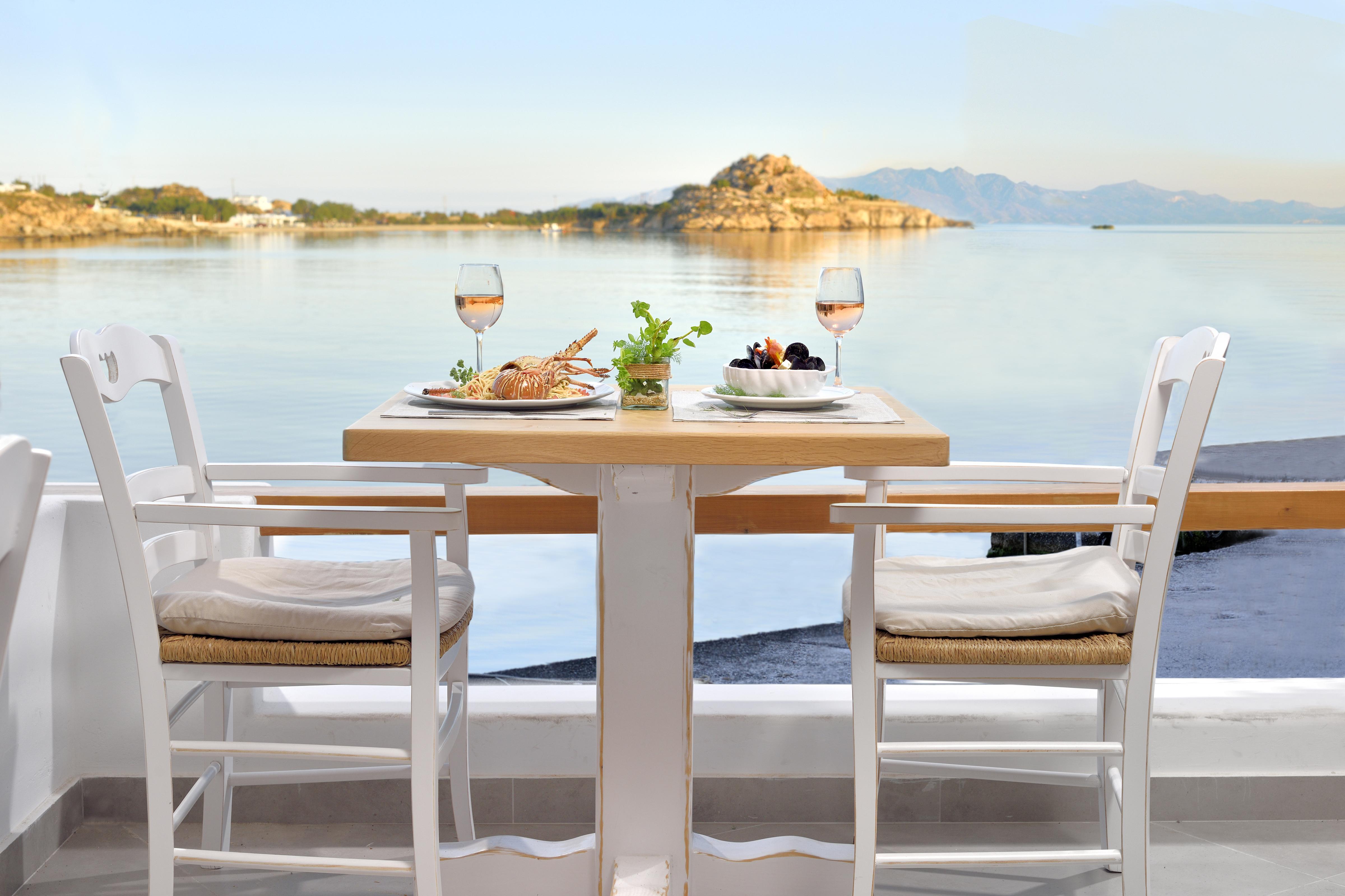 Petinos Hotel 4*