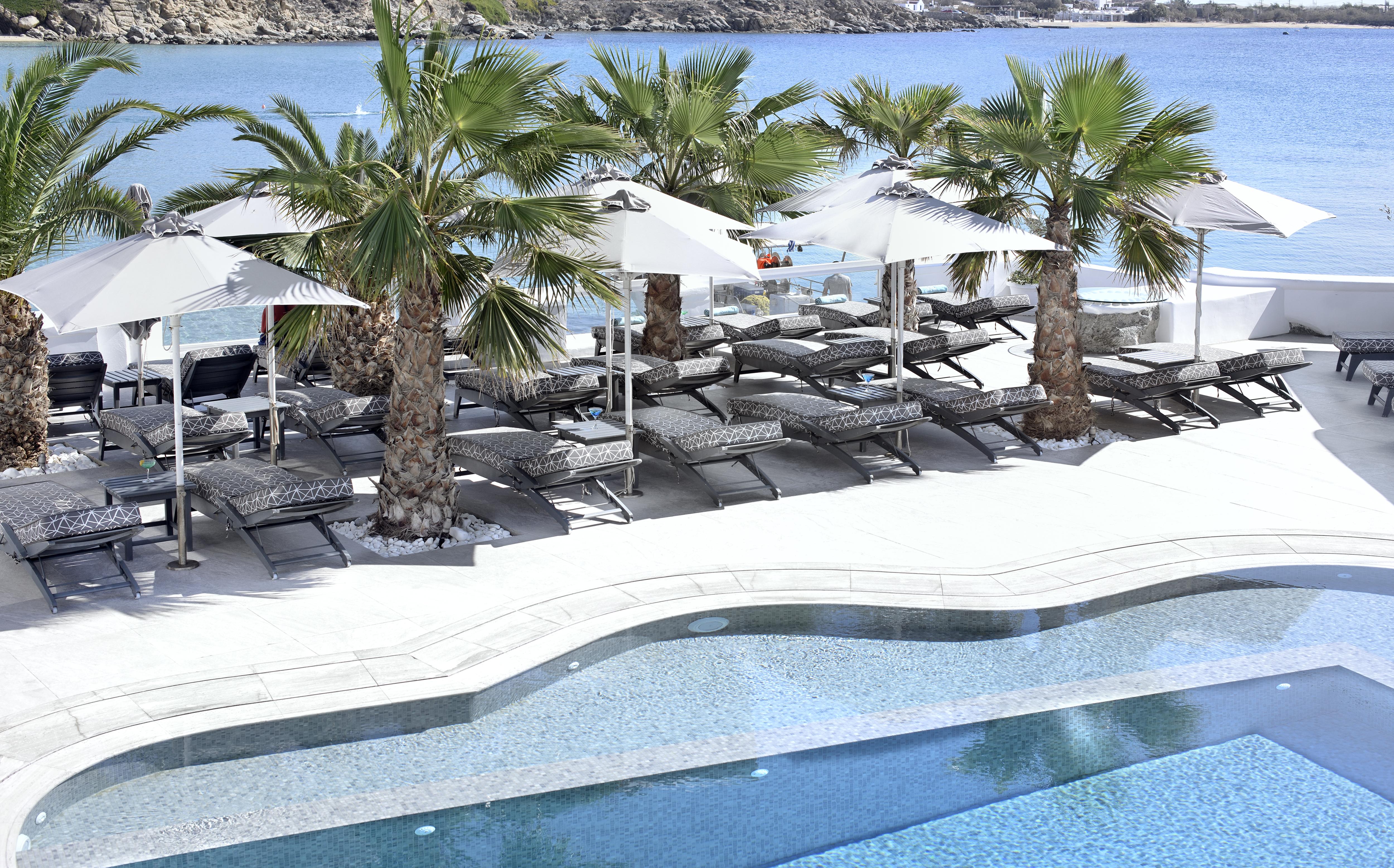 Petinos Hotel