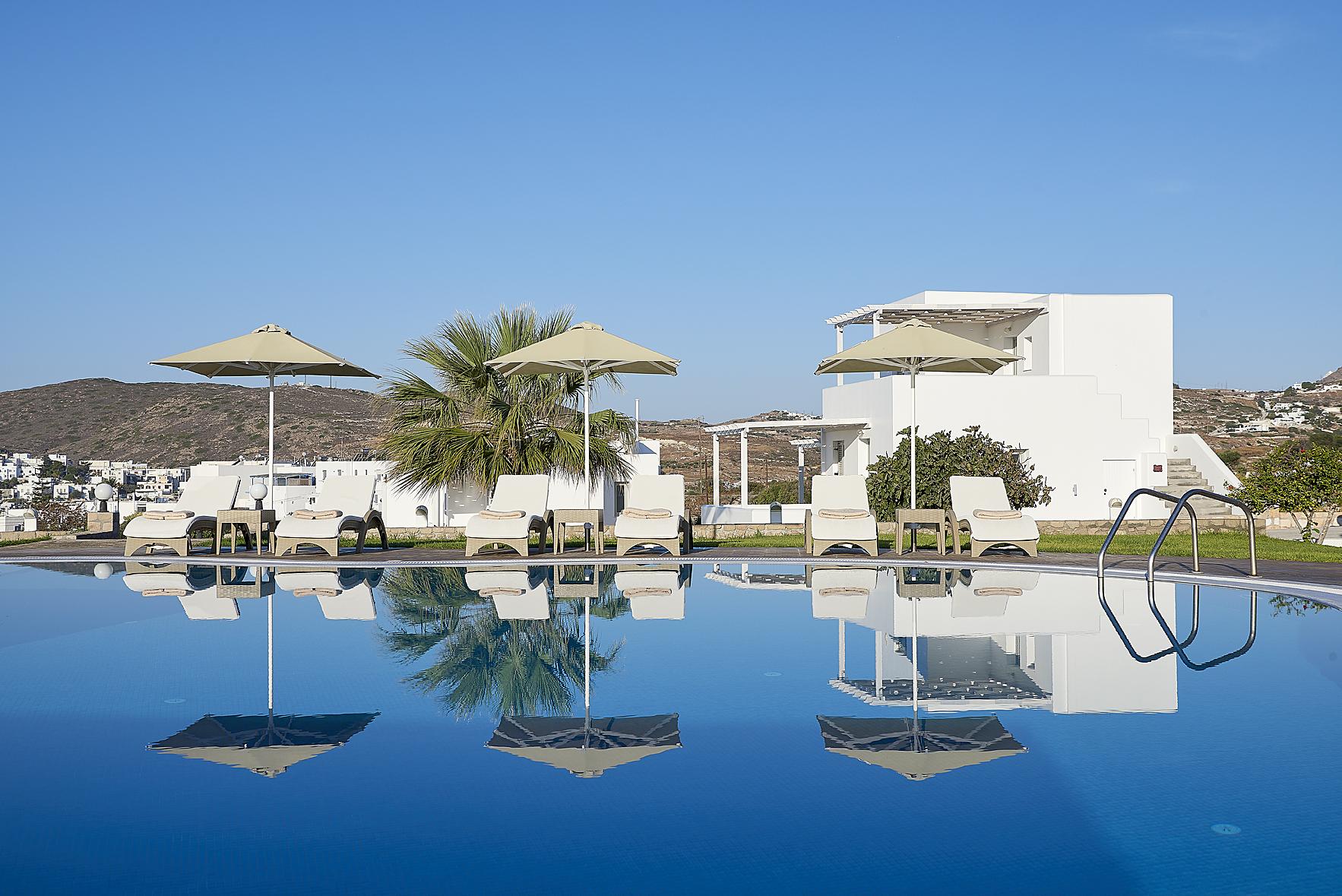 Hotel Santa Maria Village & Adamantas (Milos)