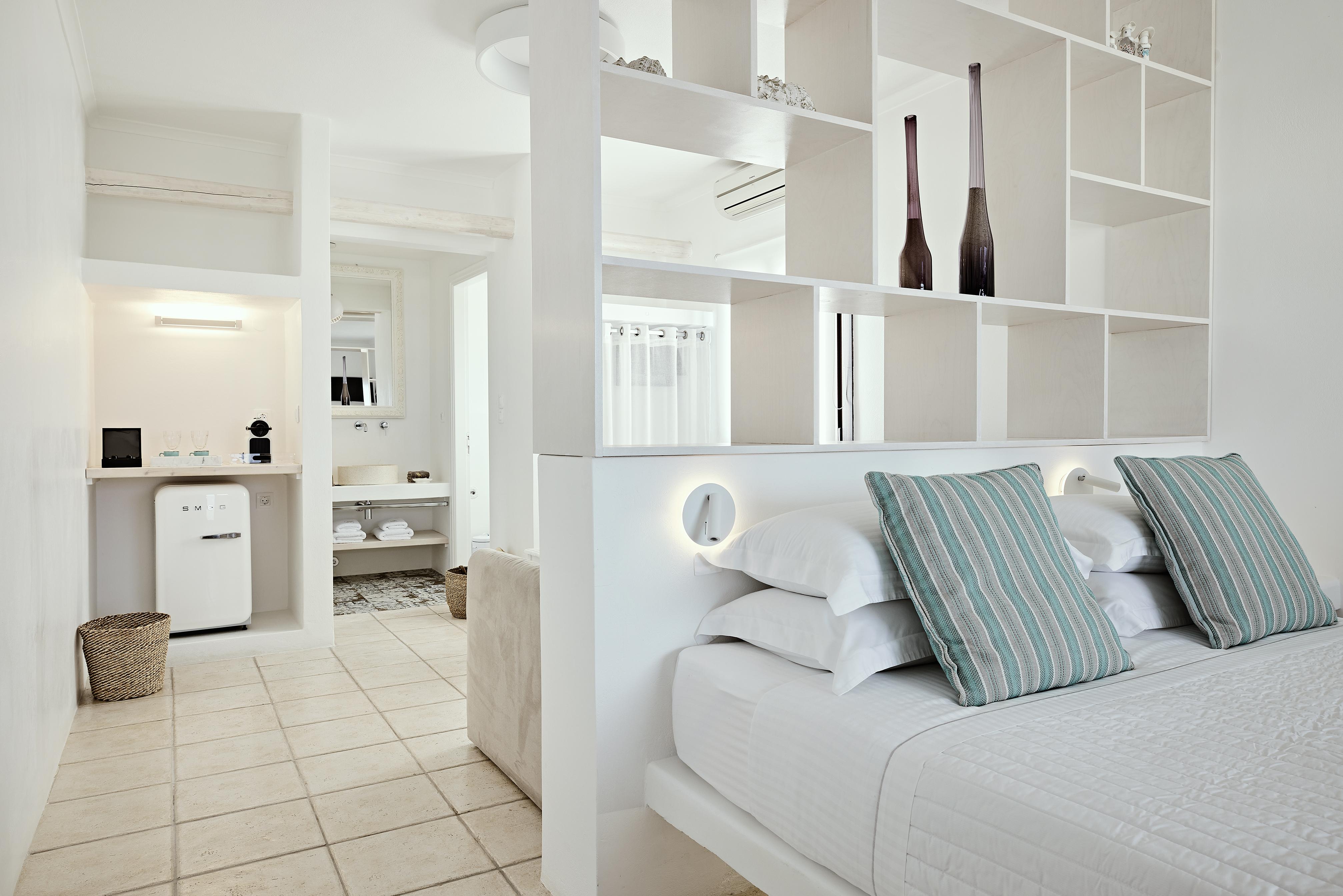Hotel Santa Maria Village & Adamantas (Milos)
