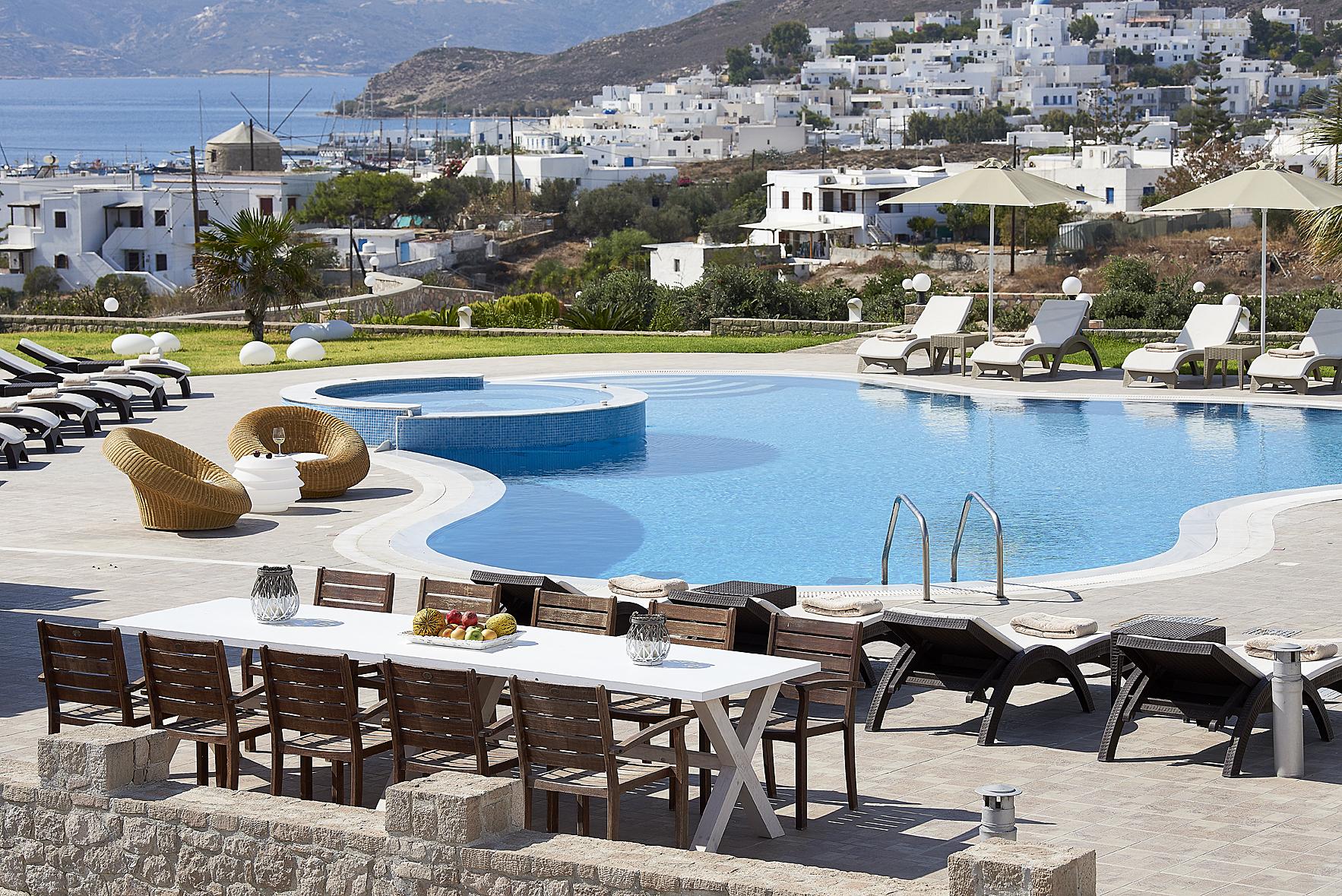 Hotel Santa Maria Village & Adamantas (Milos)