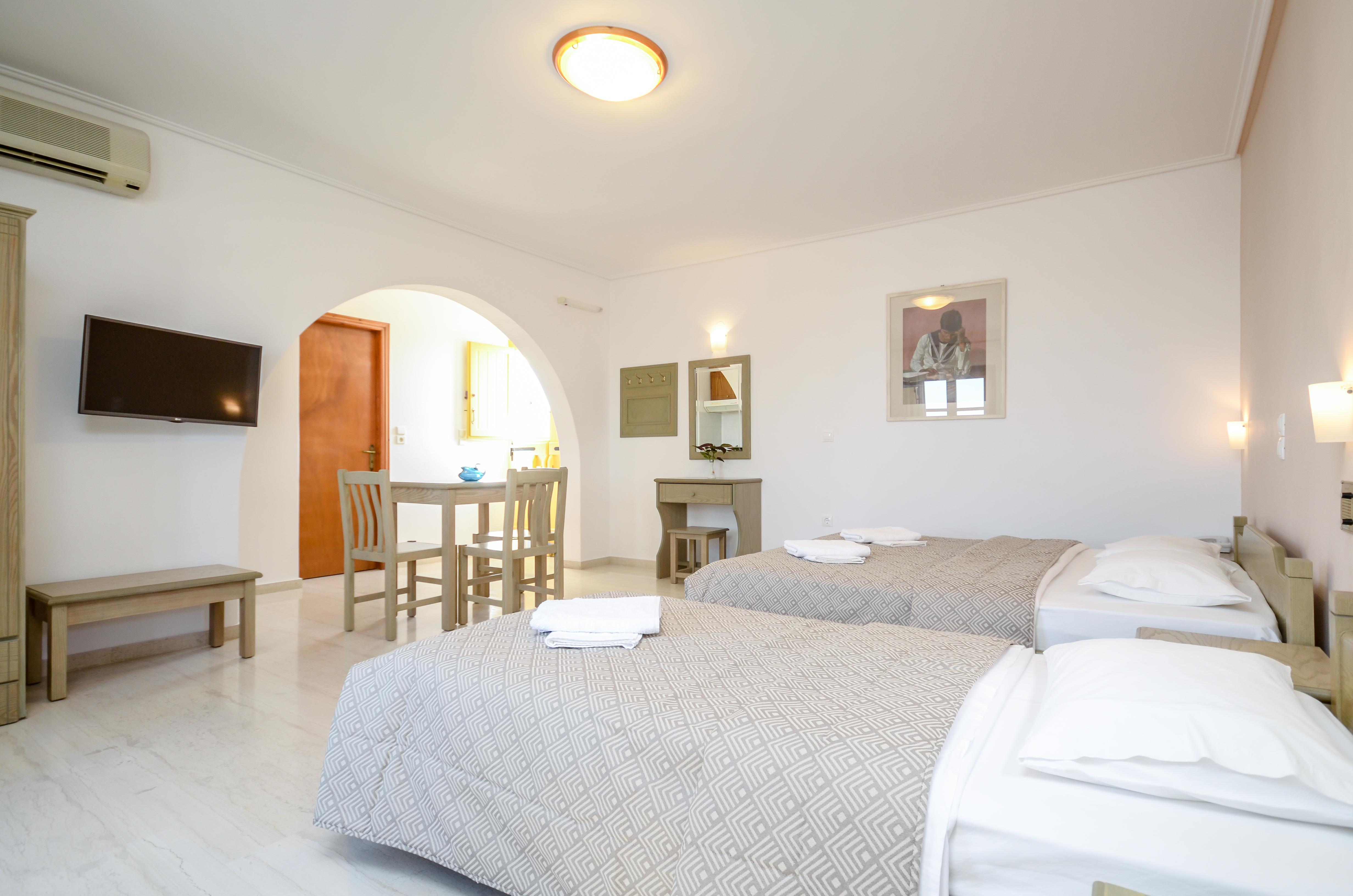 Hotel Proteas & Agios Prokopios (Naxos)