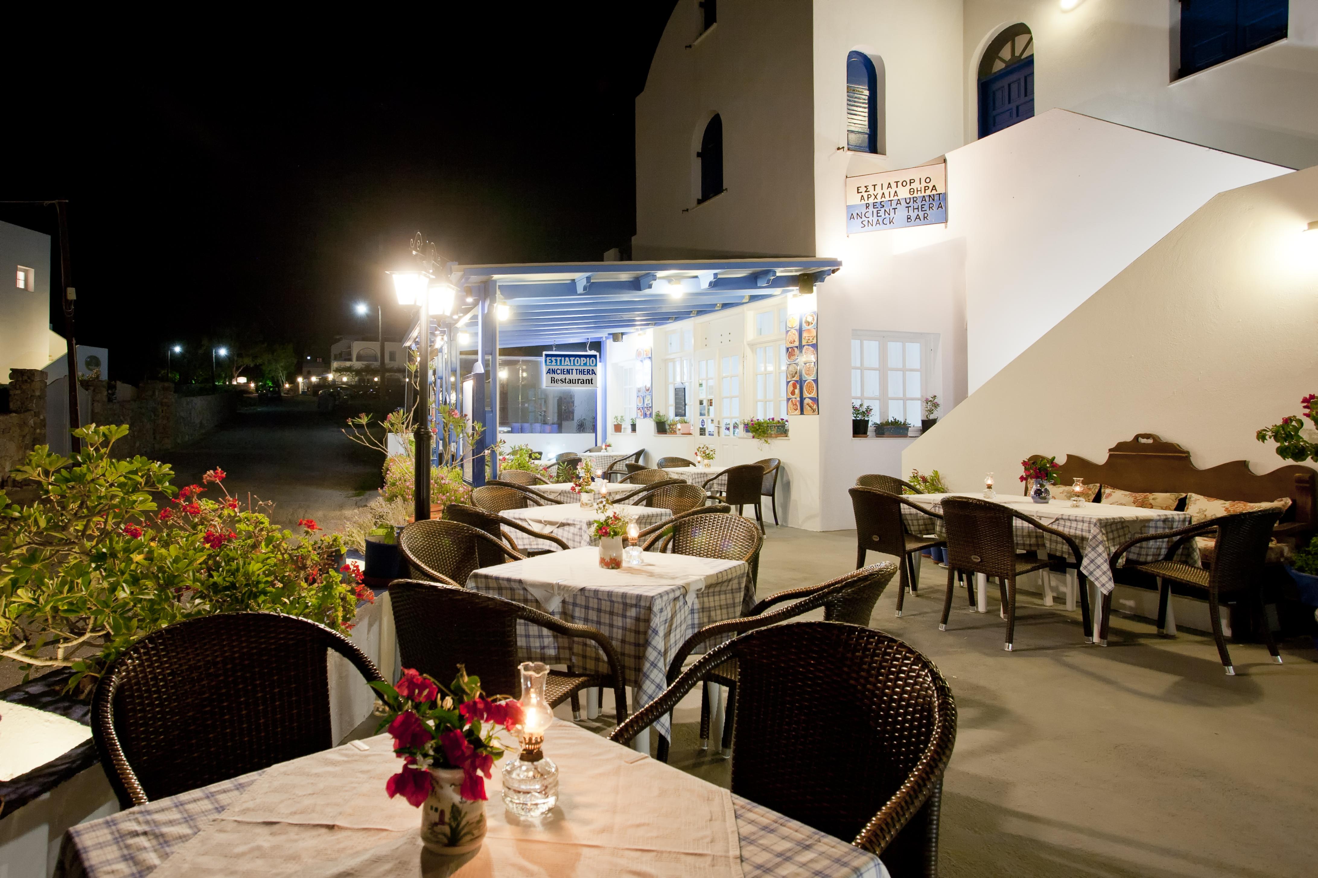 Ancient Thera Aparthotel Perissa (Santorini)
