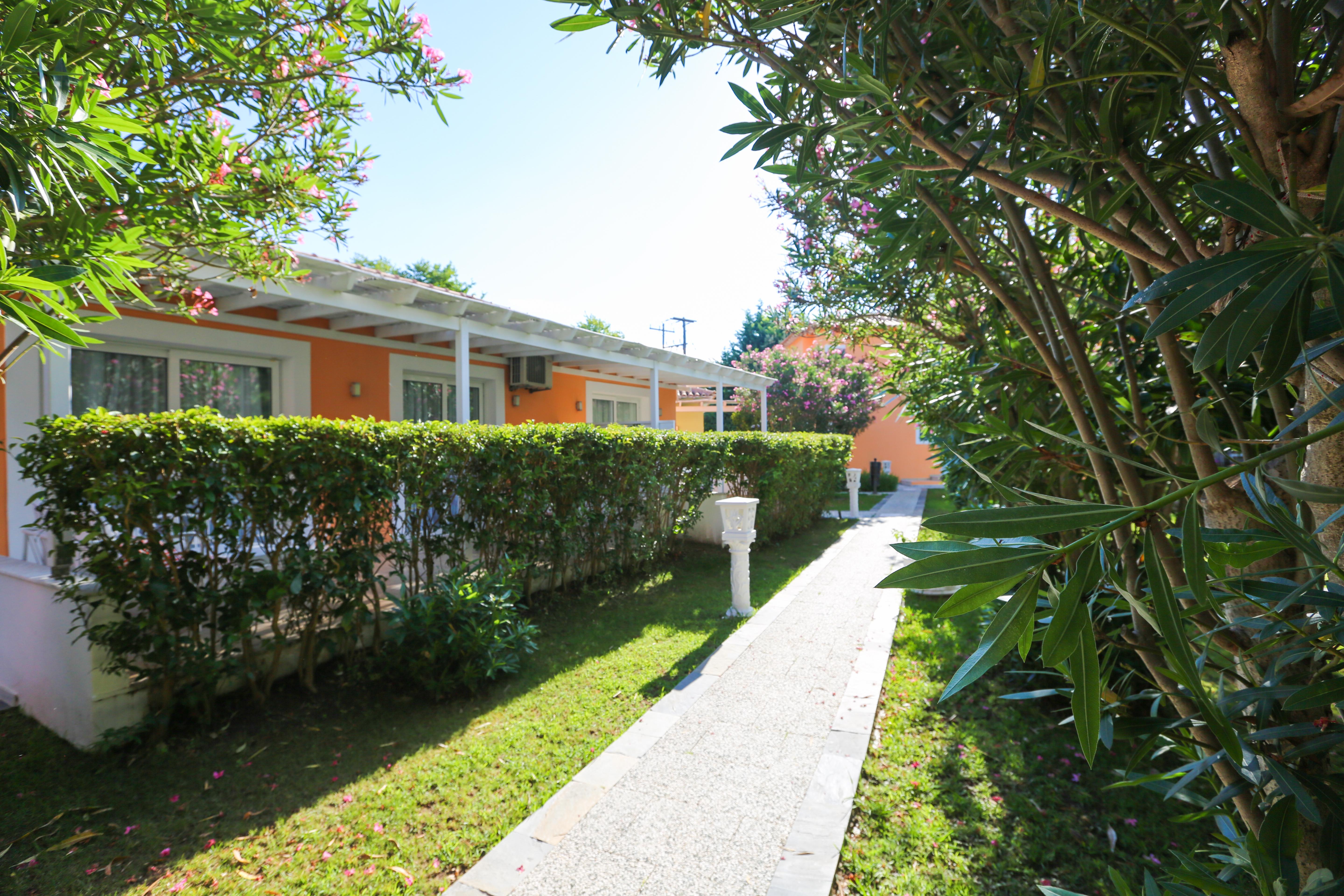 Hotel Mandraki Village Boutique 4*
