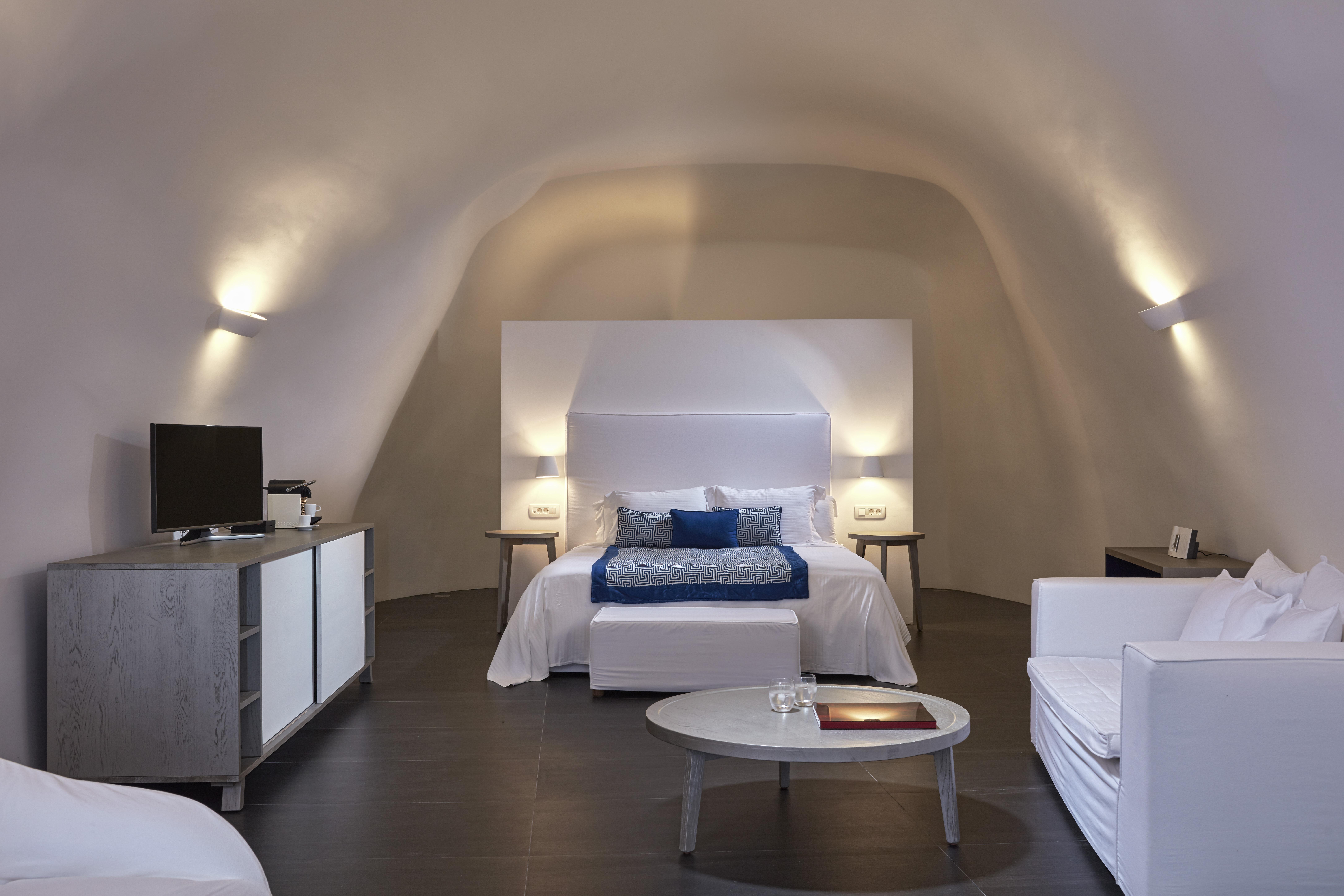 Katikies Chromata Santorini - The Leading Of The World Hotel