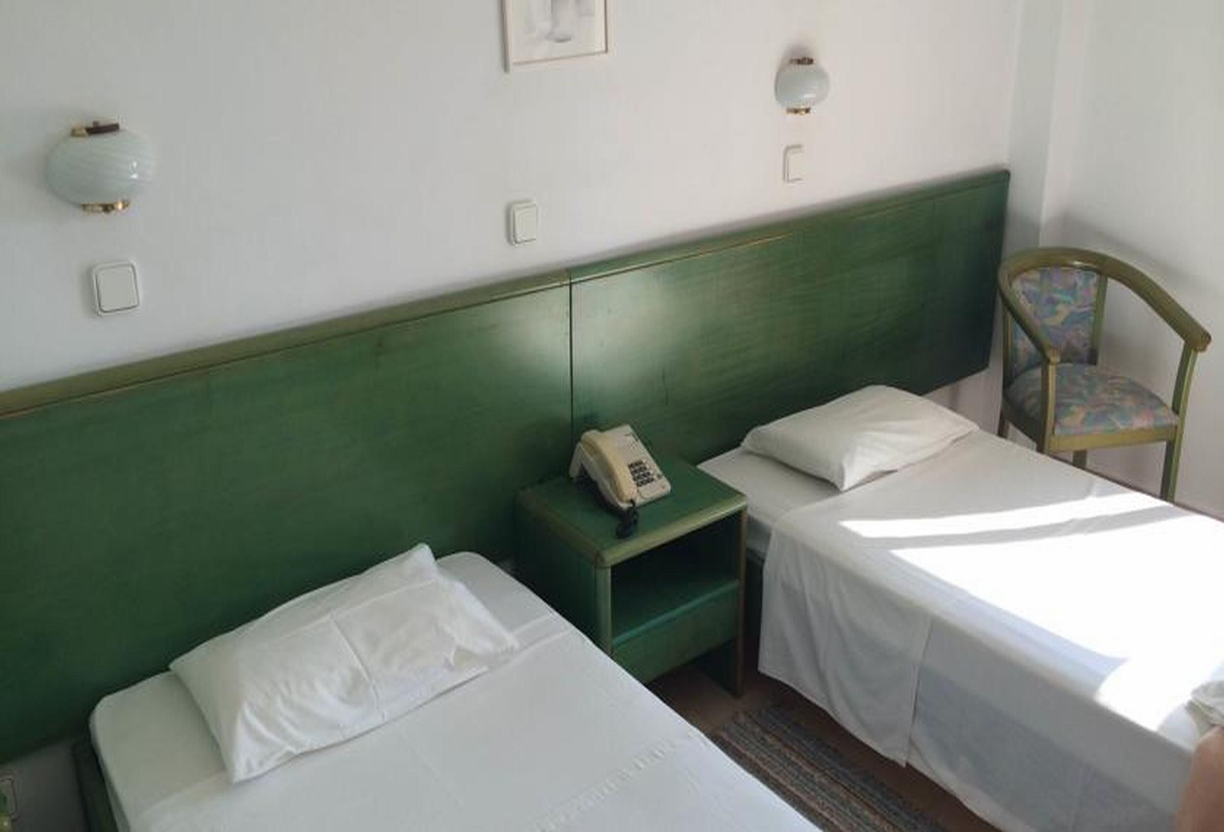 Hotel Irinna 3*