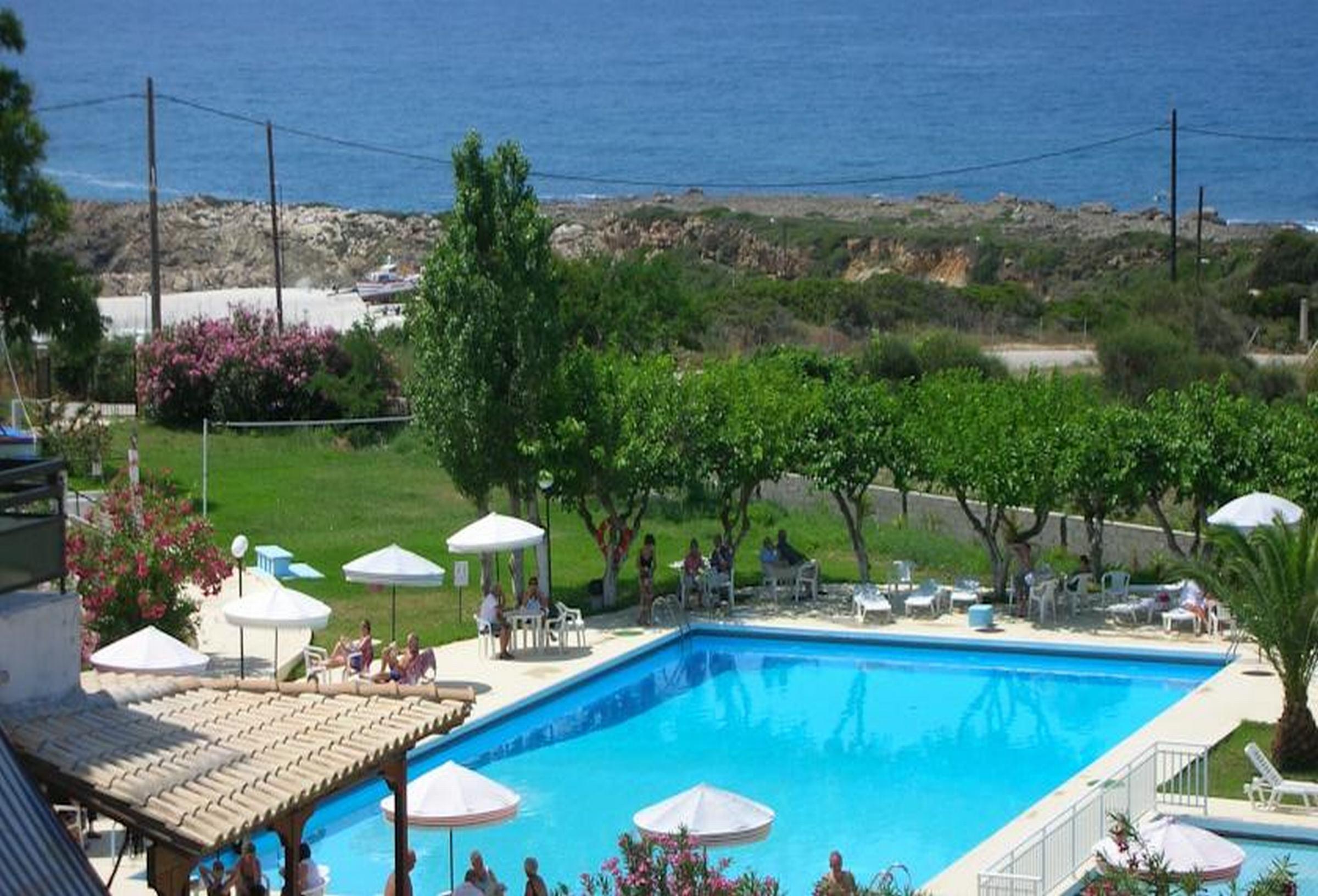 Irinna Hotel 3*