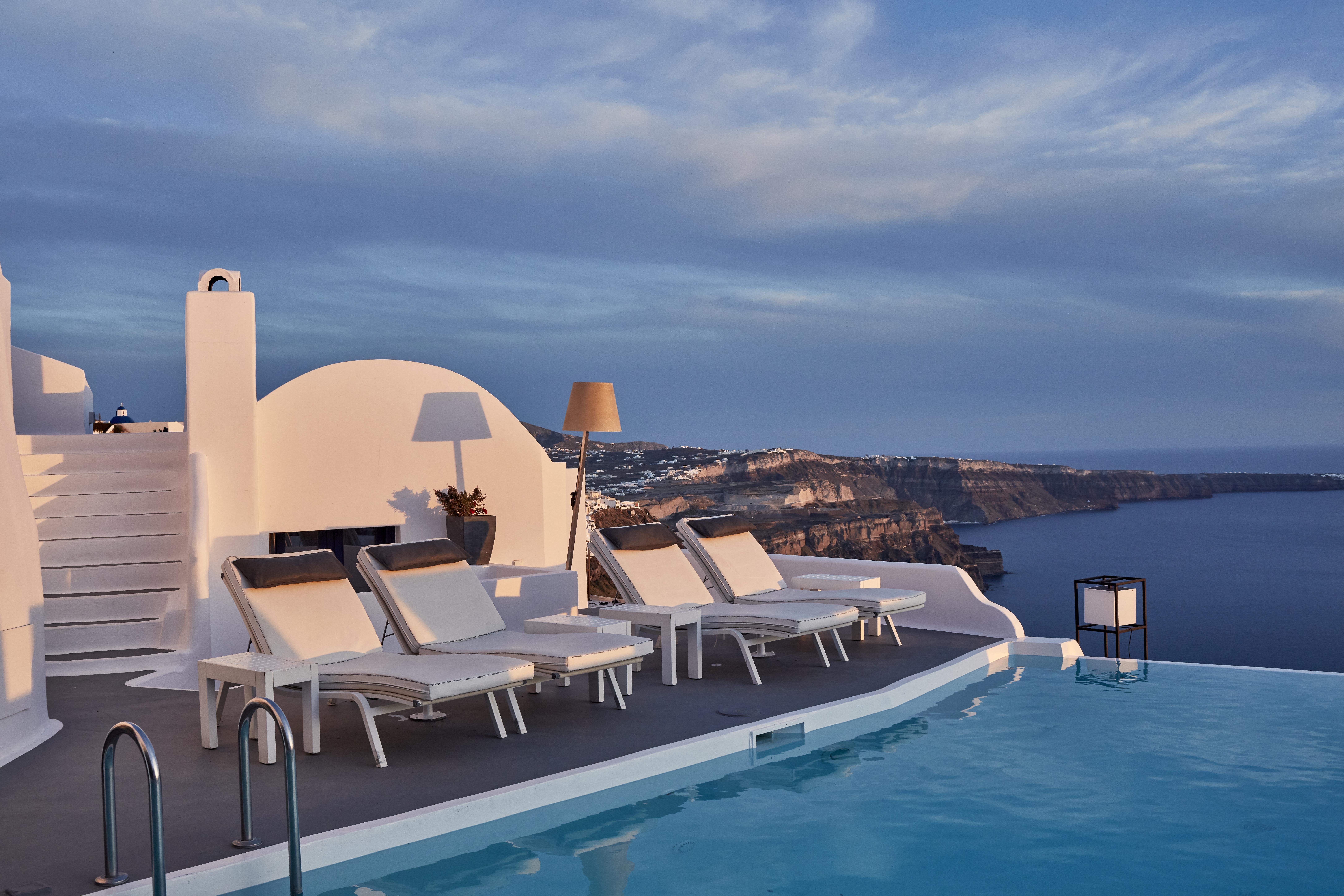 Katikies Chromata Santorini - The Leading Of The World Hotel 5*