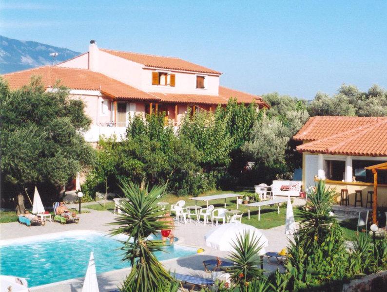 Pythos Apartment Svoronata