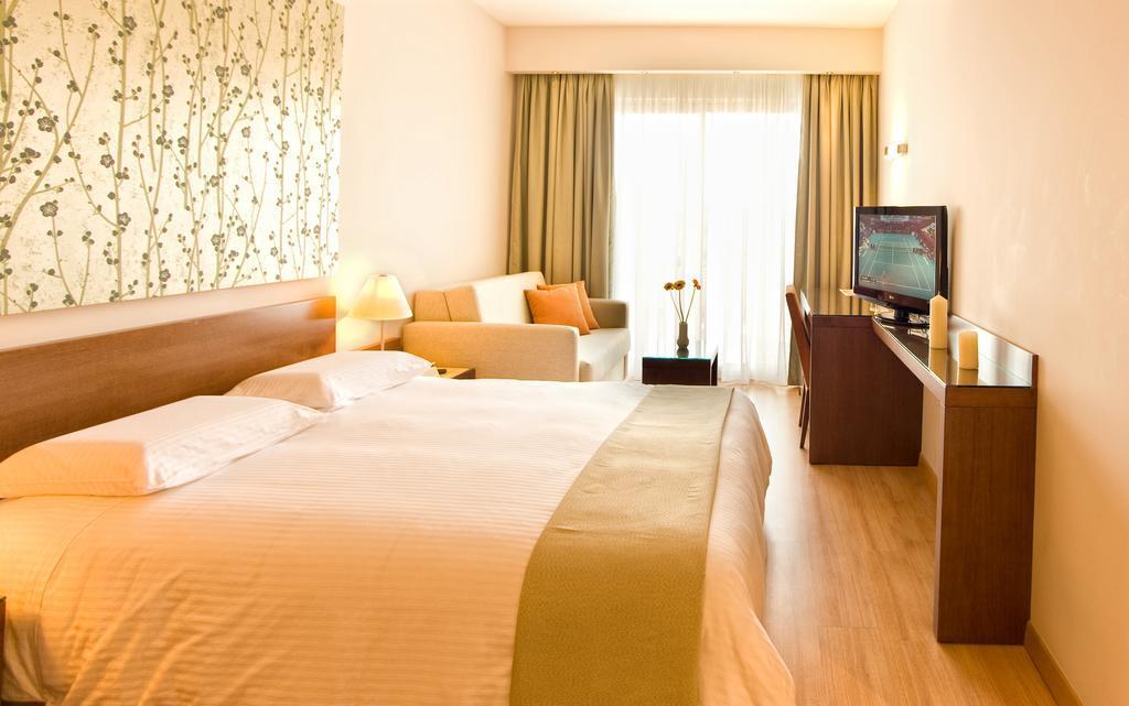 Pharae Palace Hotel 4*