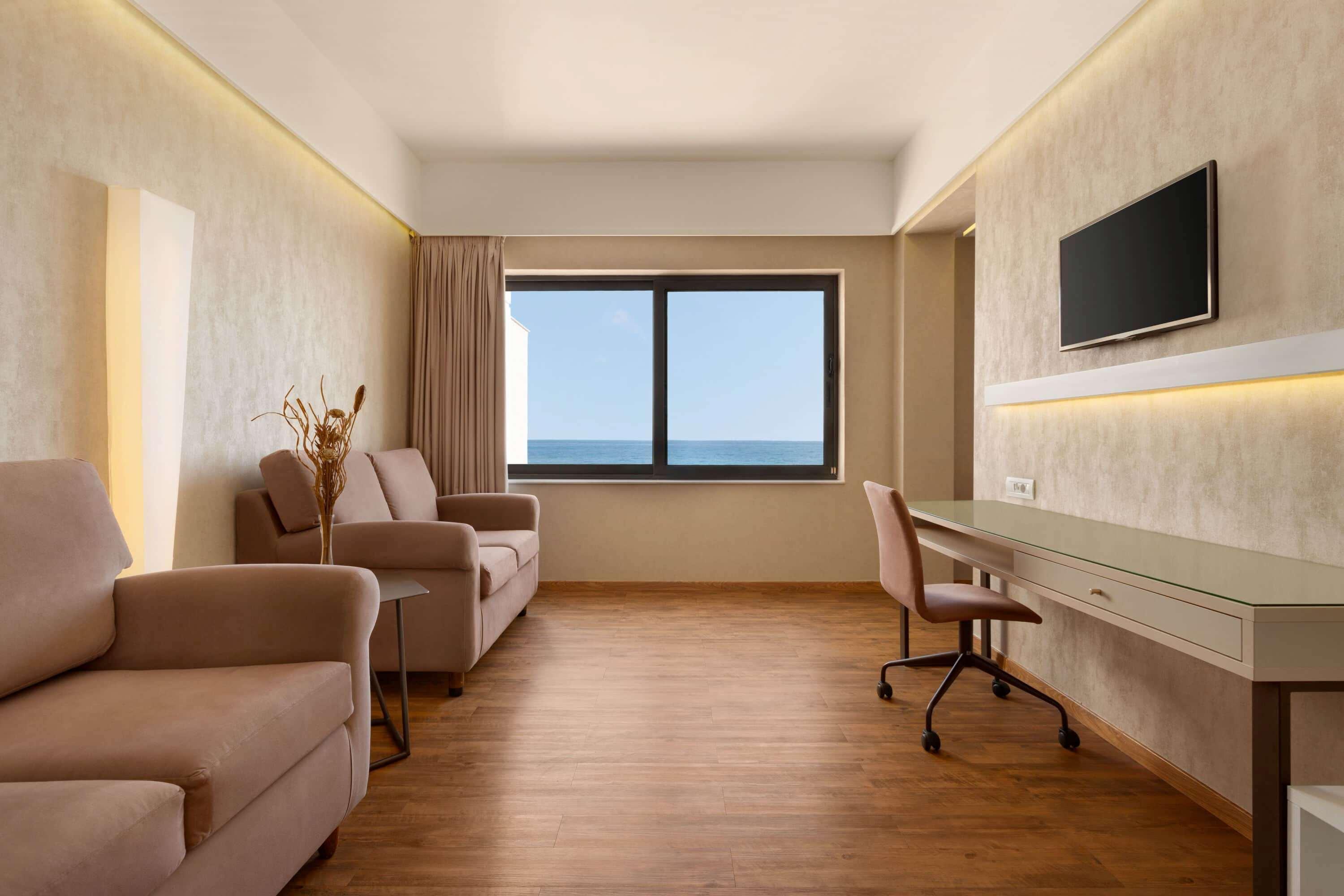 Ramada Plaza By Wyndham Thraki