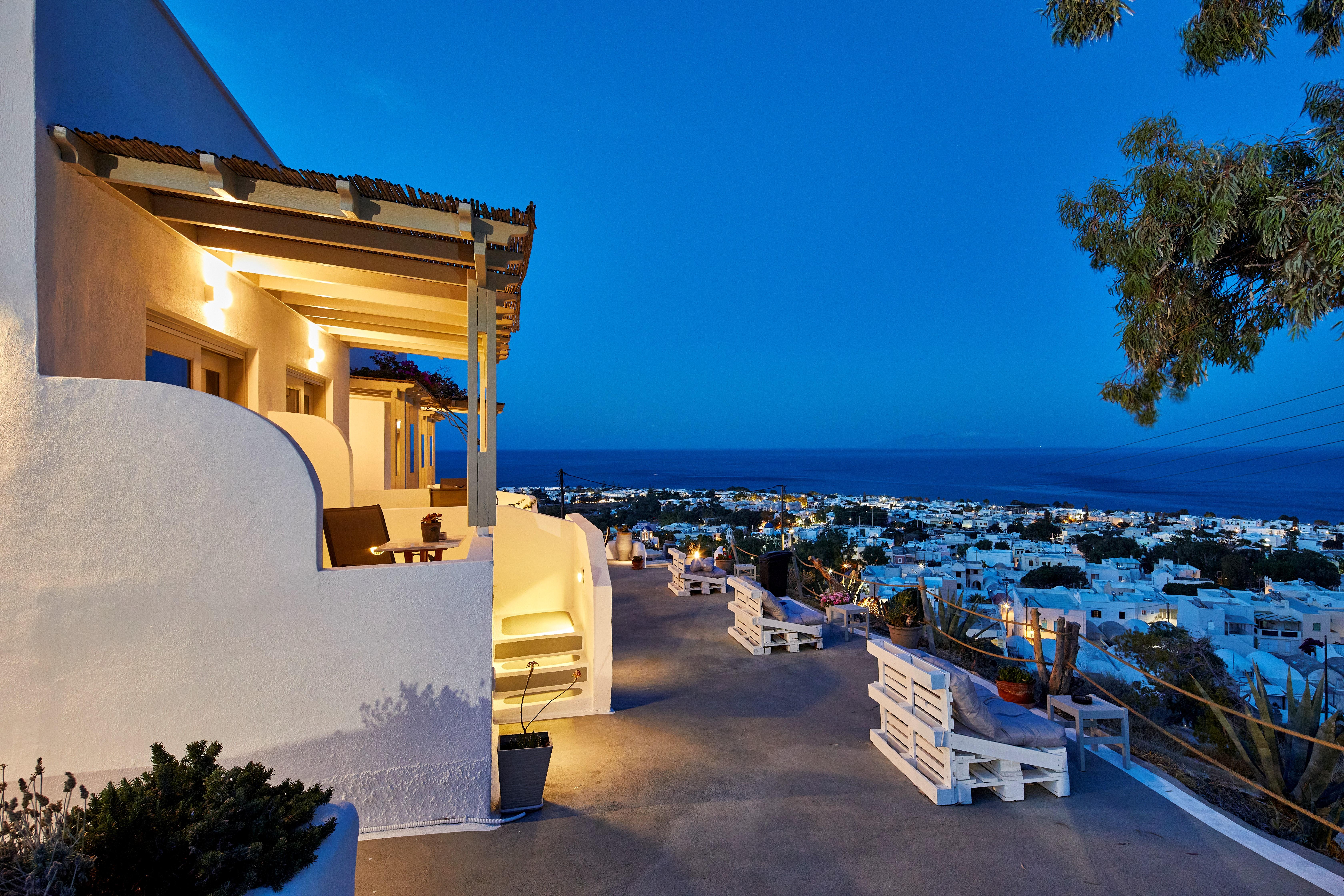 Acropole Sunrise 3* Kamari (Santorini)