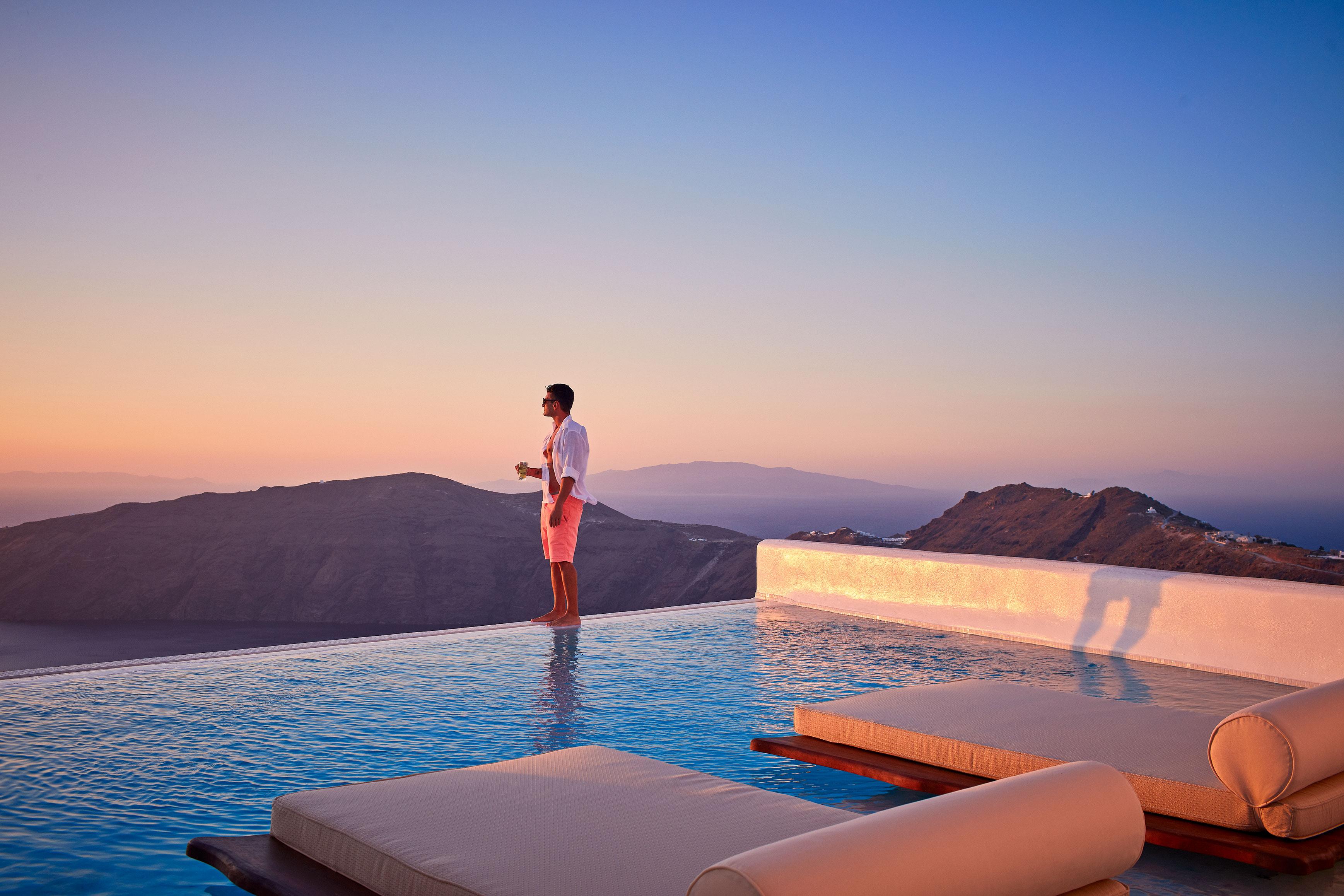 Astra 4* Imerovigli (Santorini)