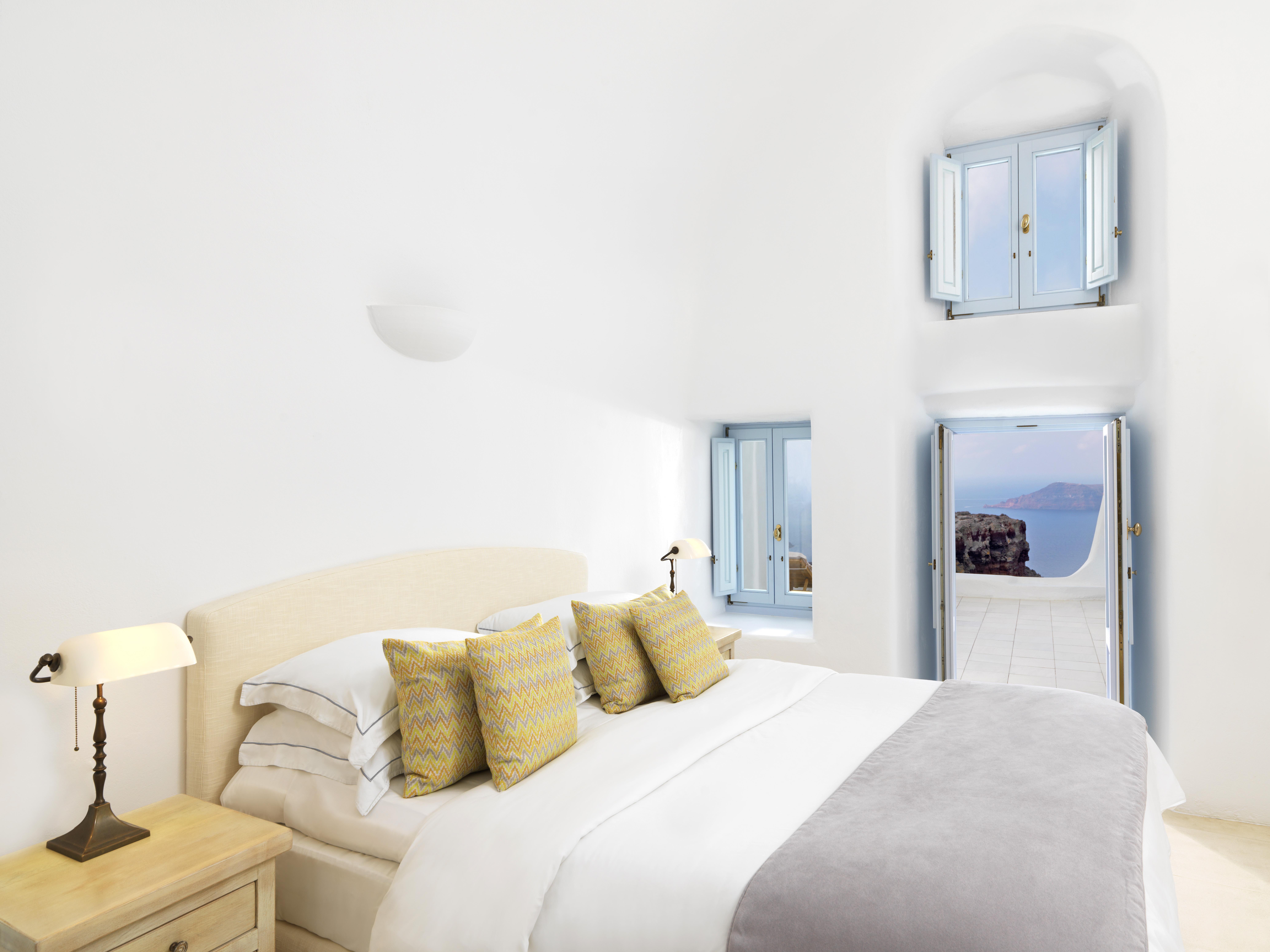 Astra Hotel 4*