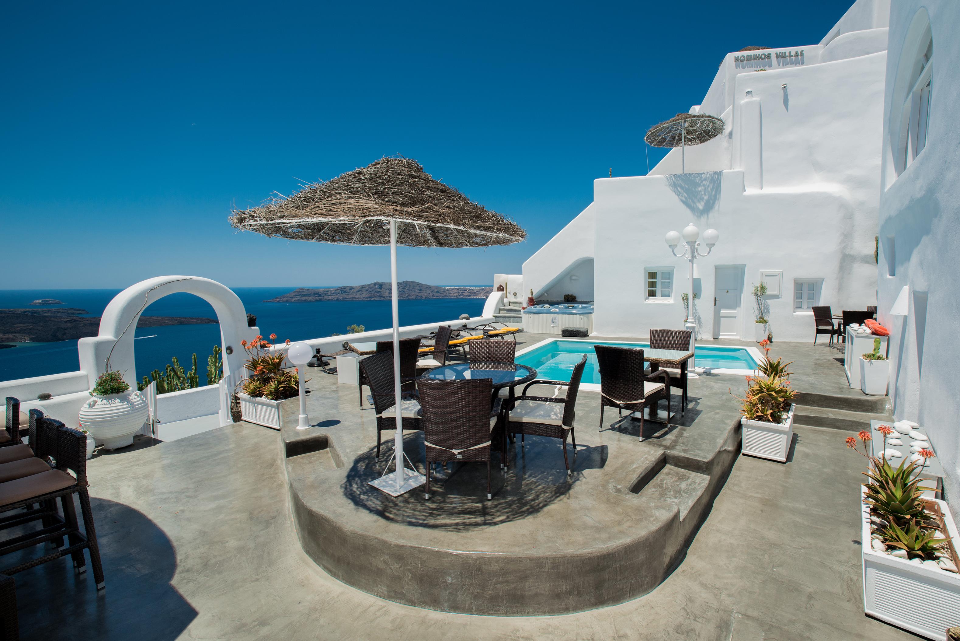 Nomikos Aparthotel