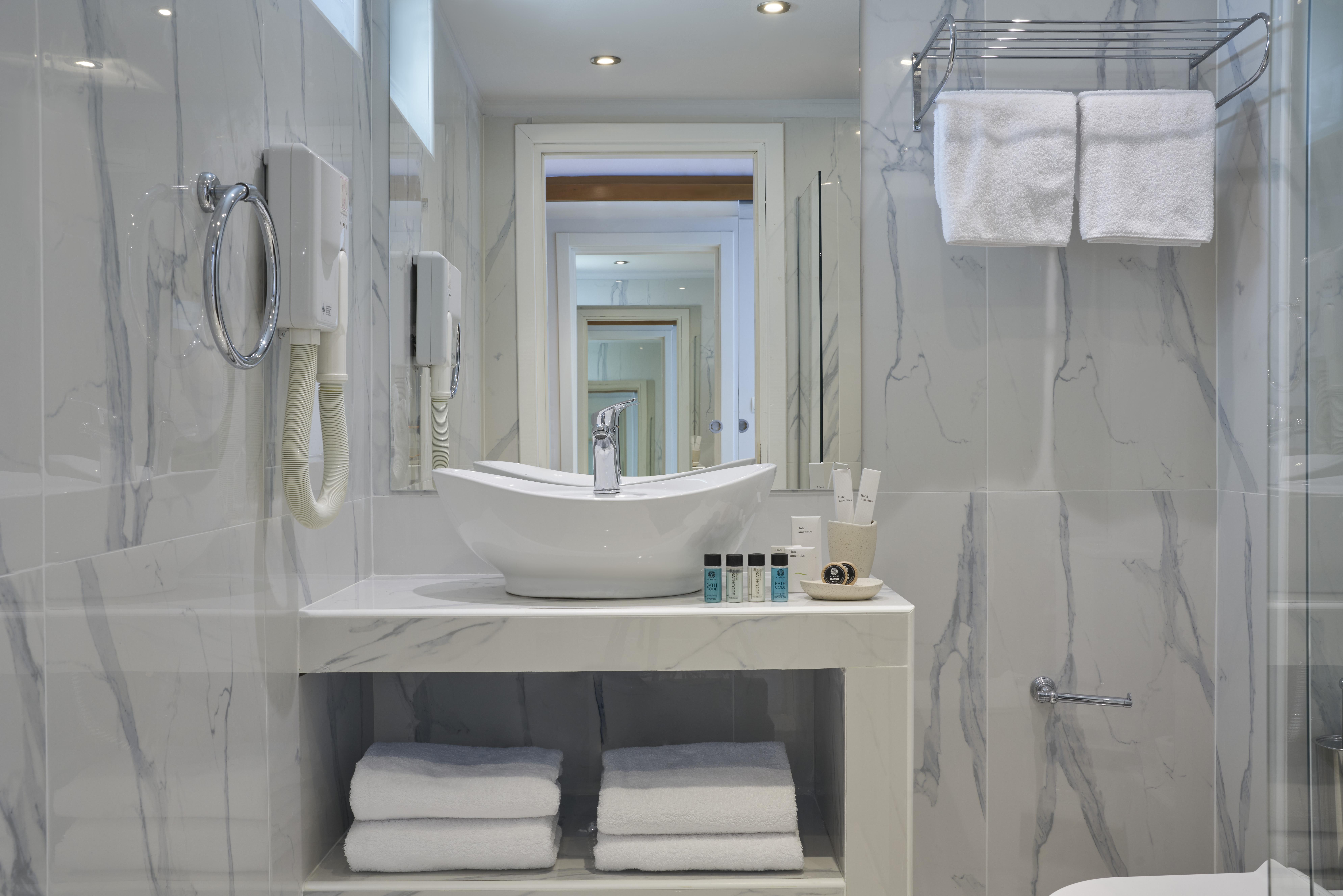 Hotel Xenia Poros Image Poros Town