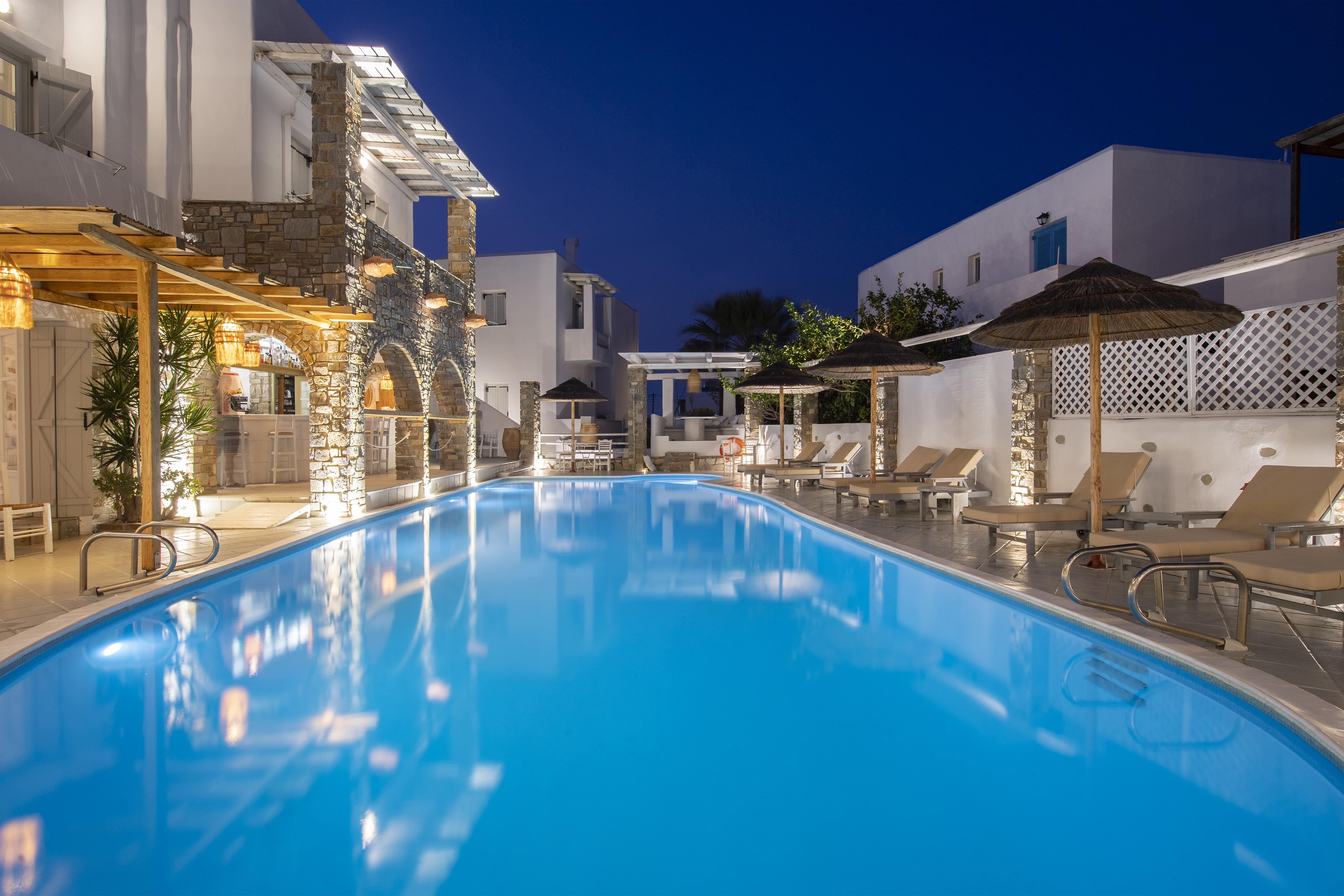 Zefi & Hotel 4*