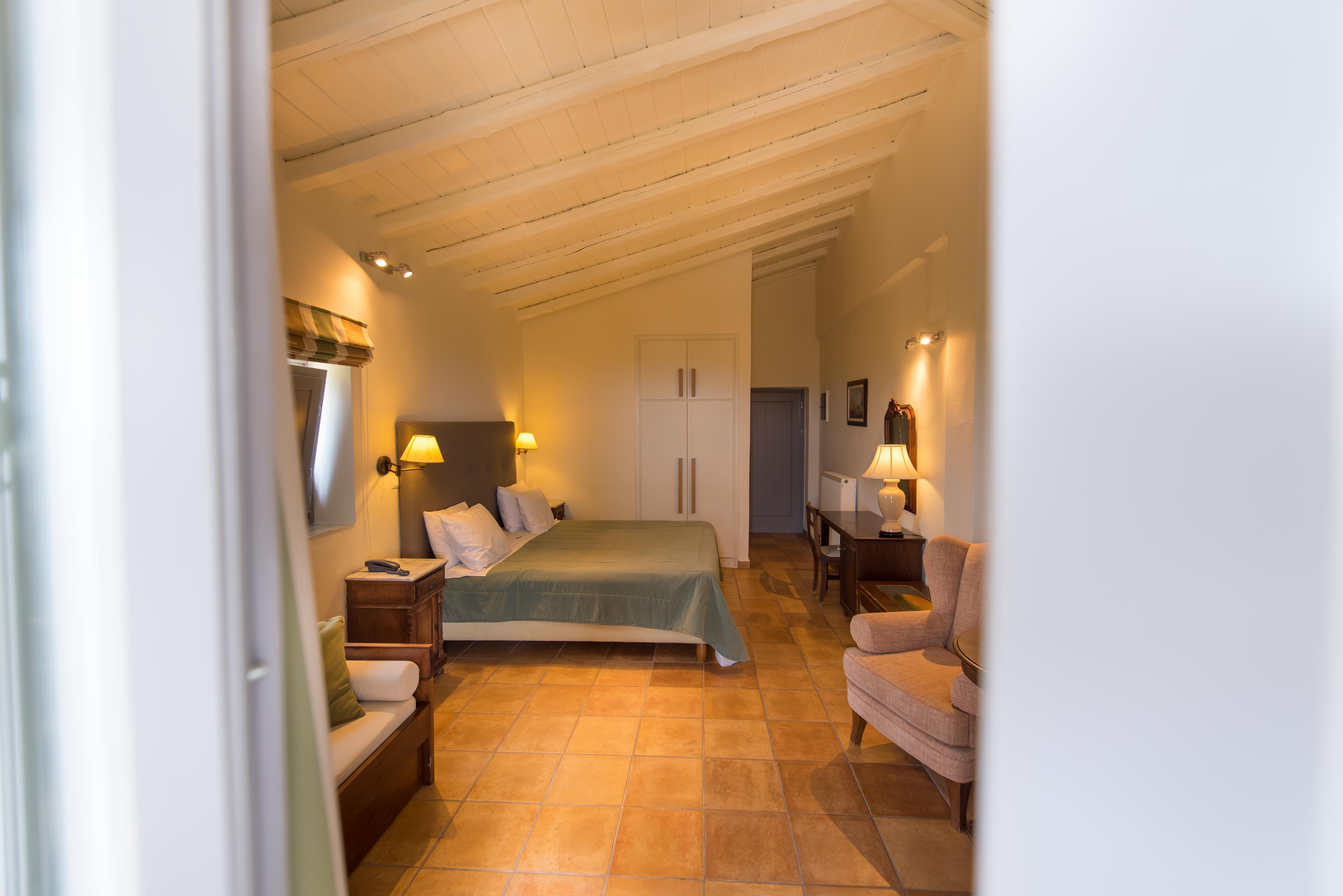 Kastro Maini 3*