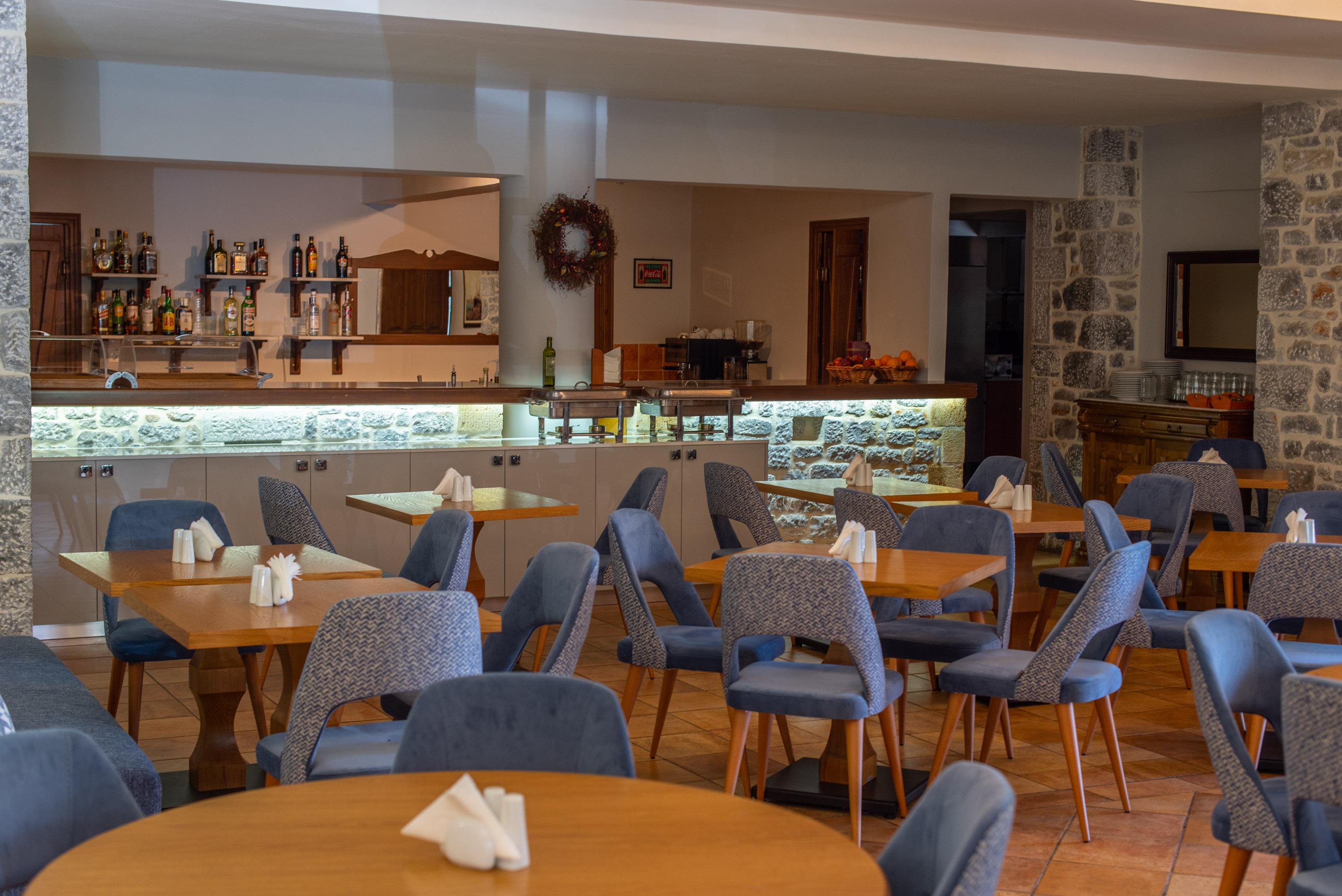 Hotel Kastro Maini