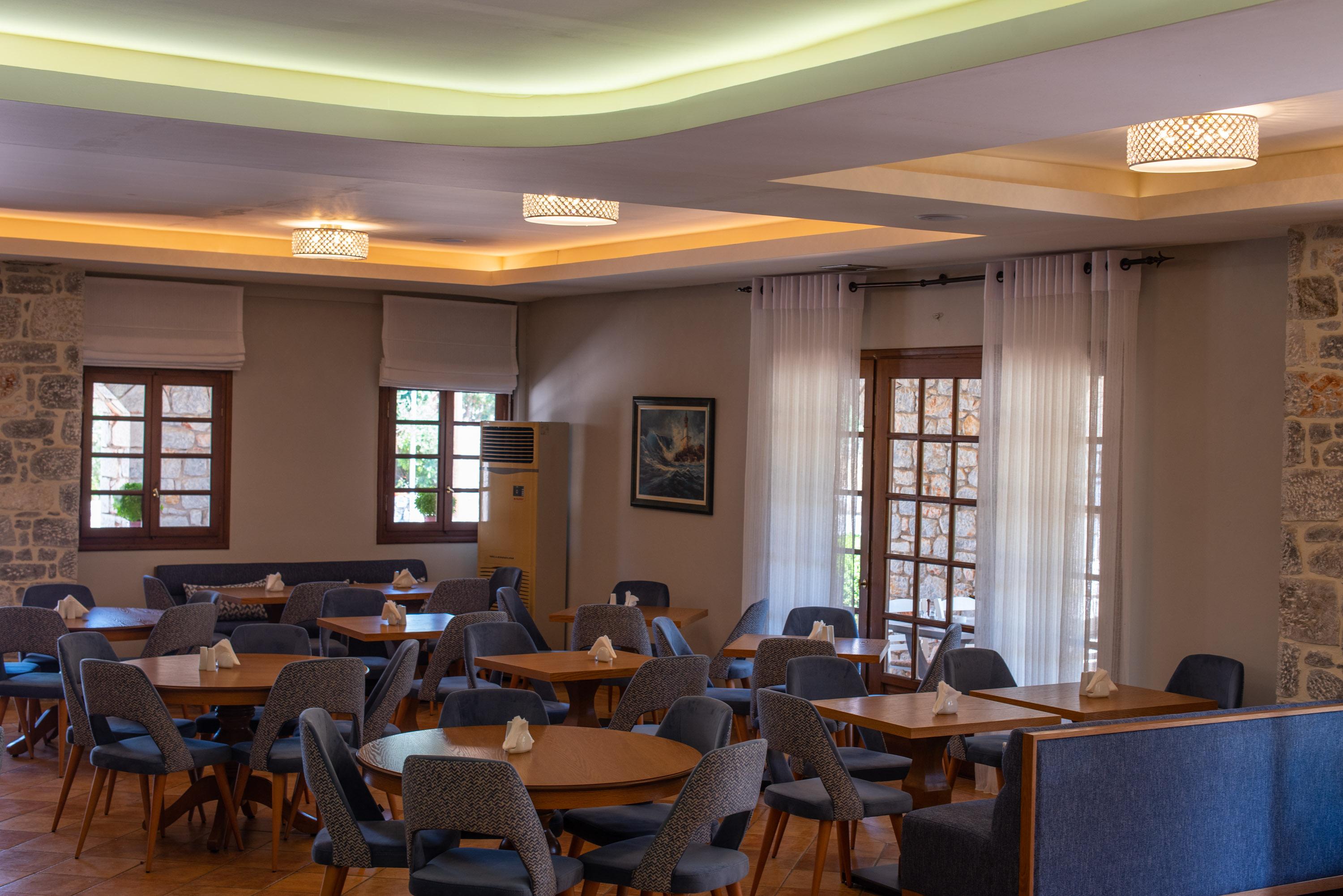 Kastro Maini Hotel 3*
