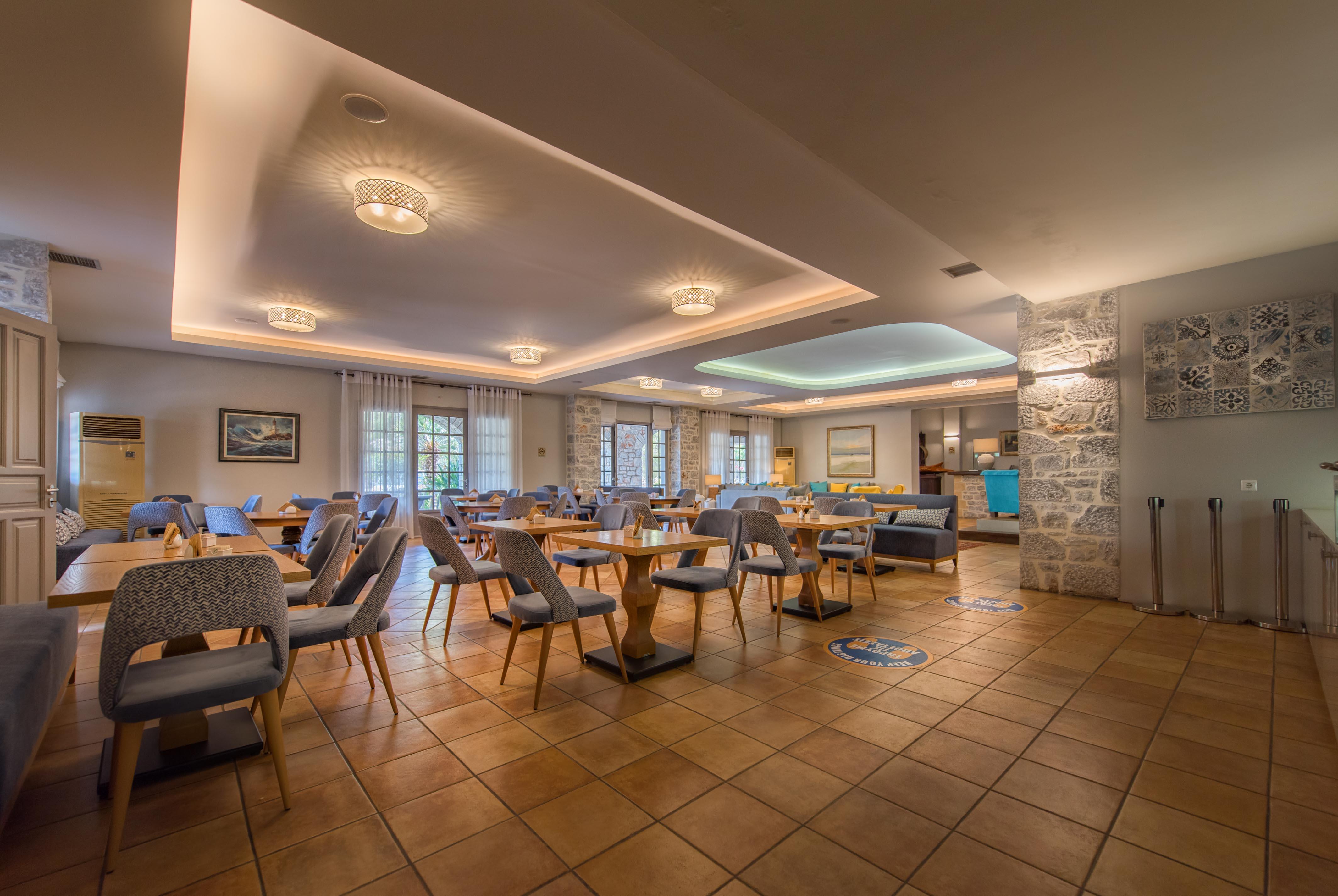 Kastro Maini Hotel