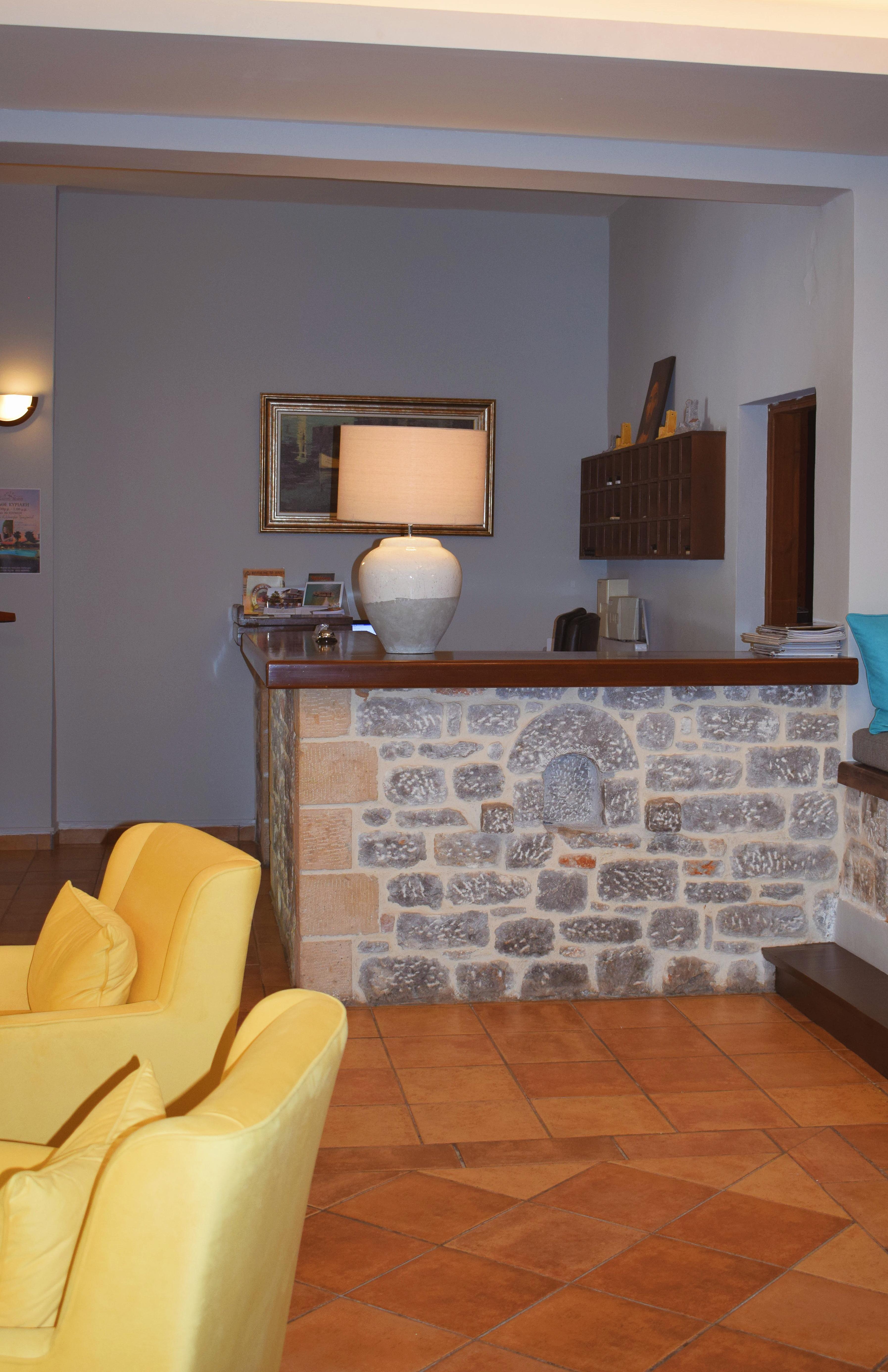 Hotel Kastro Maini