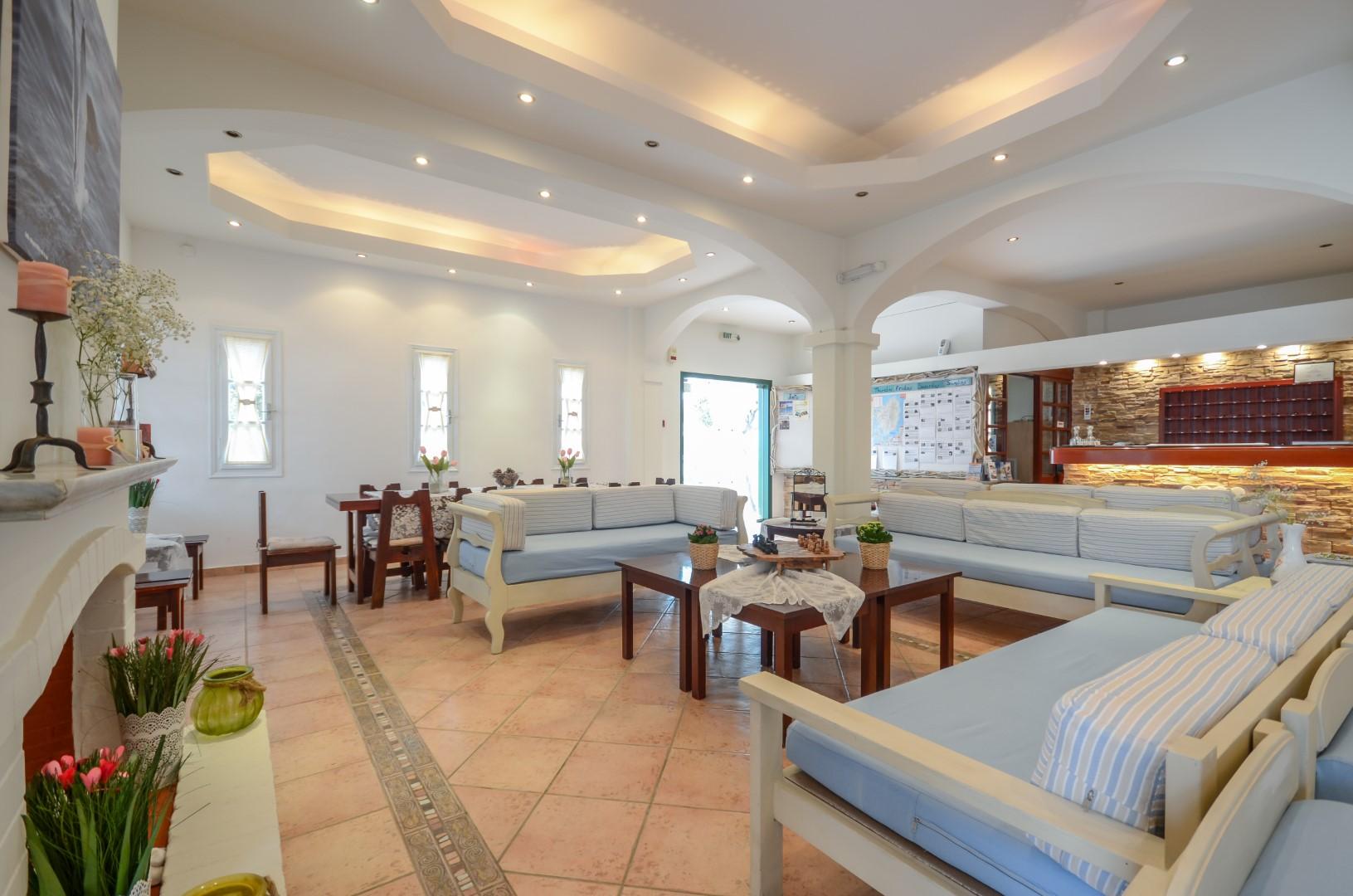 Naxos Hotel 2*