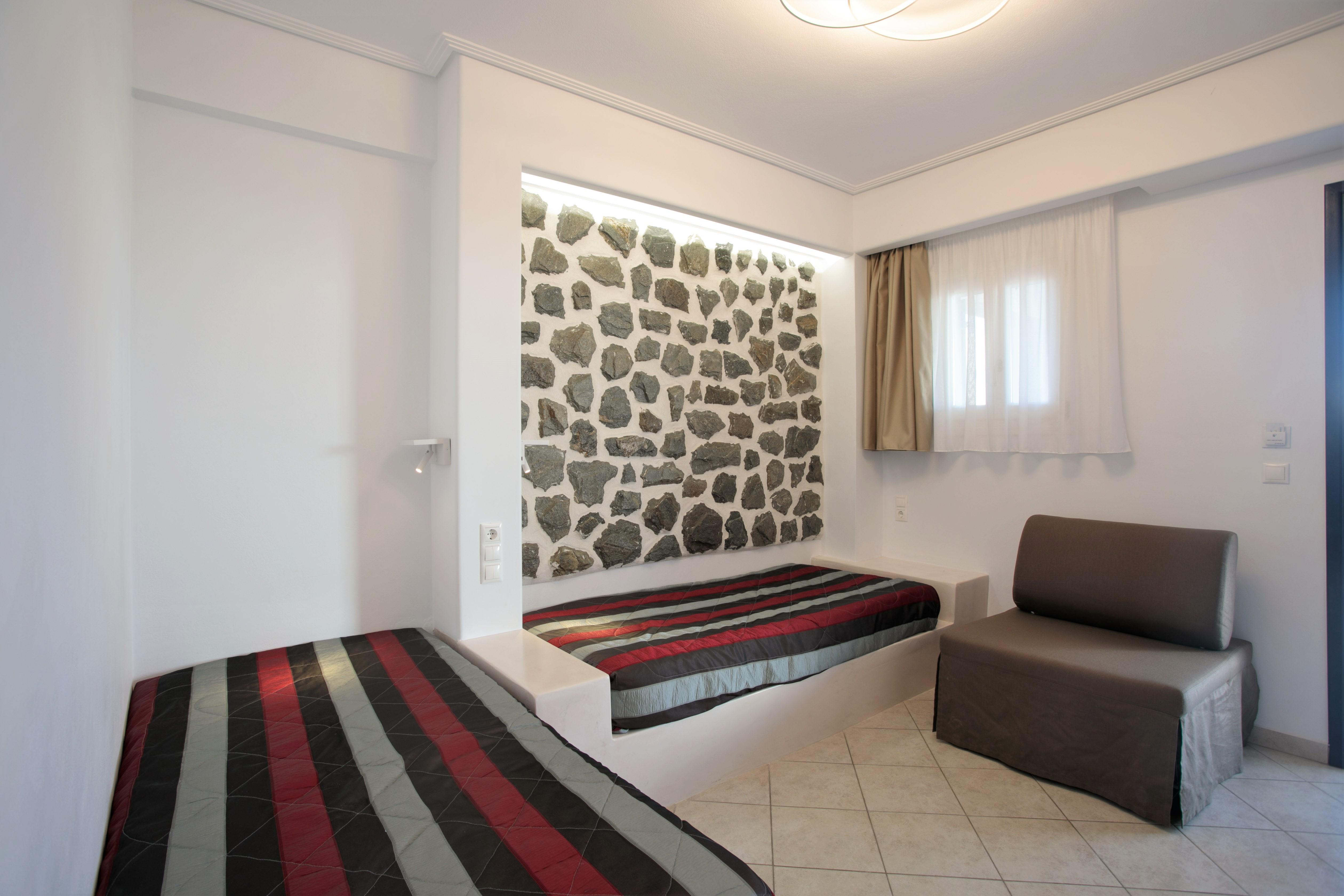 Liana & Hotel 4*