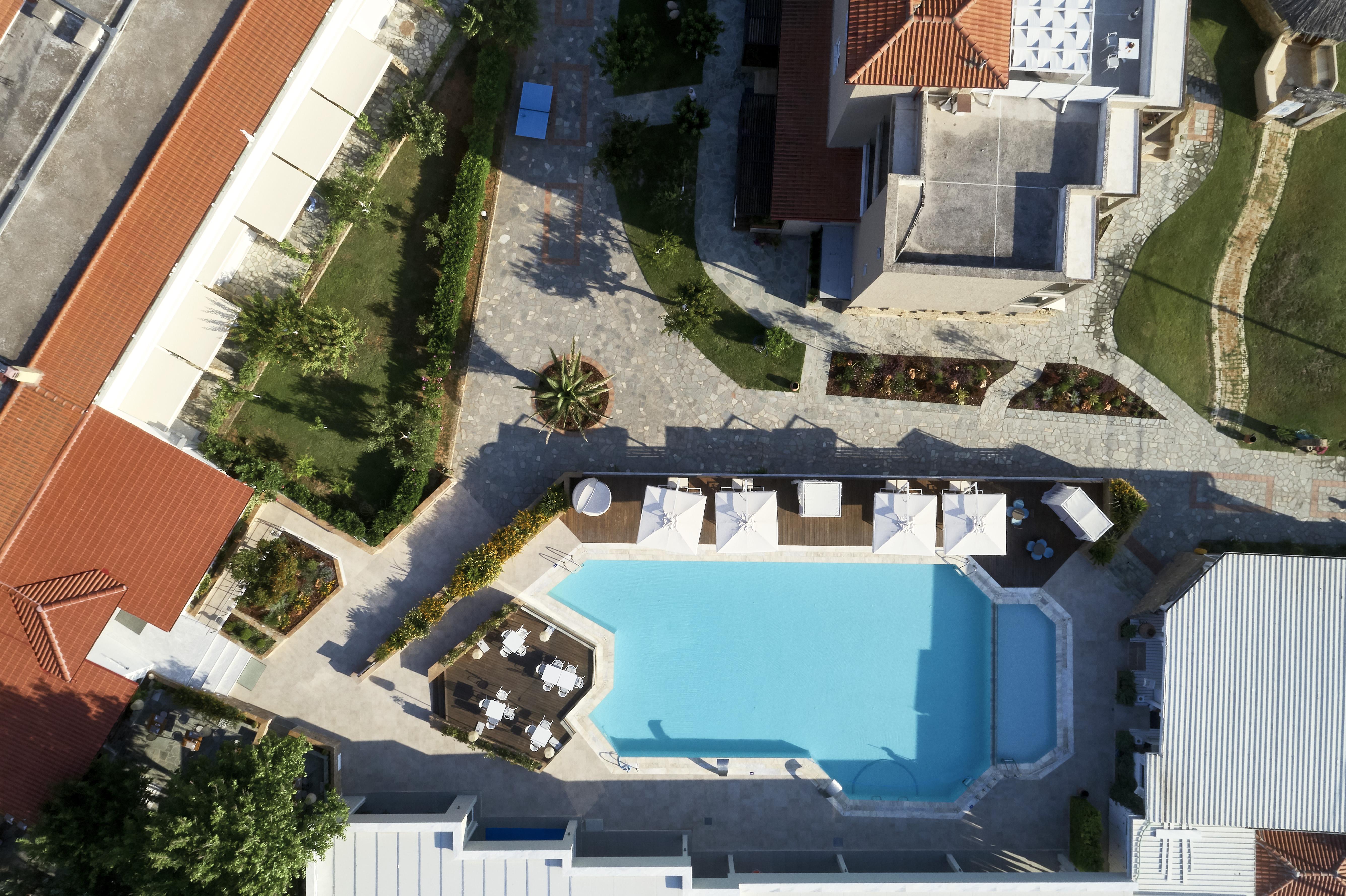 Hotel Antigoni Seaside 4*