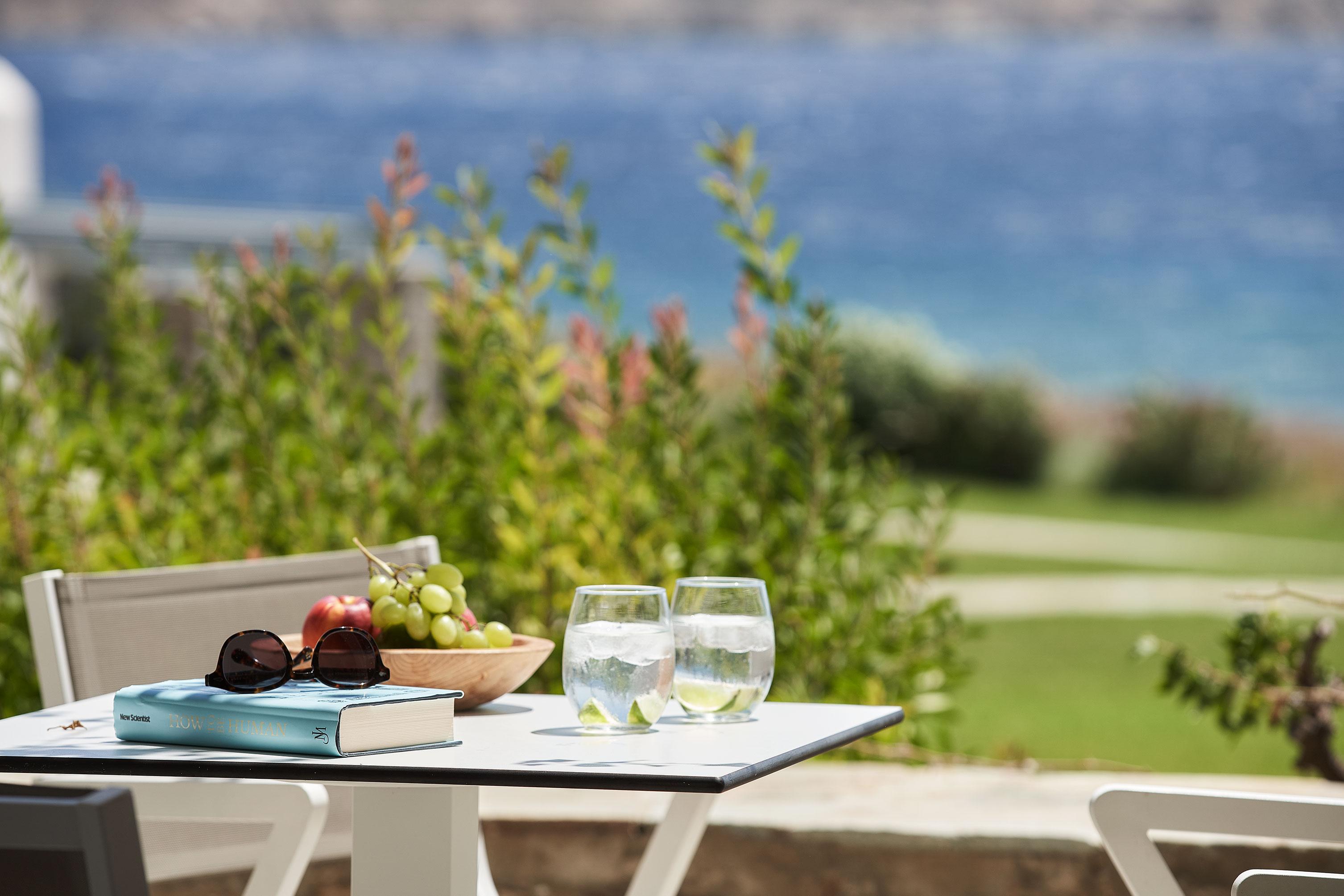 Poseidon Of Paros & 5* Chrisi Akti (Paros)