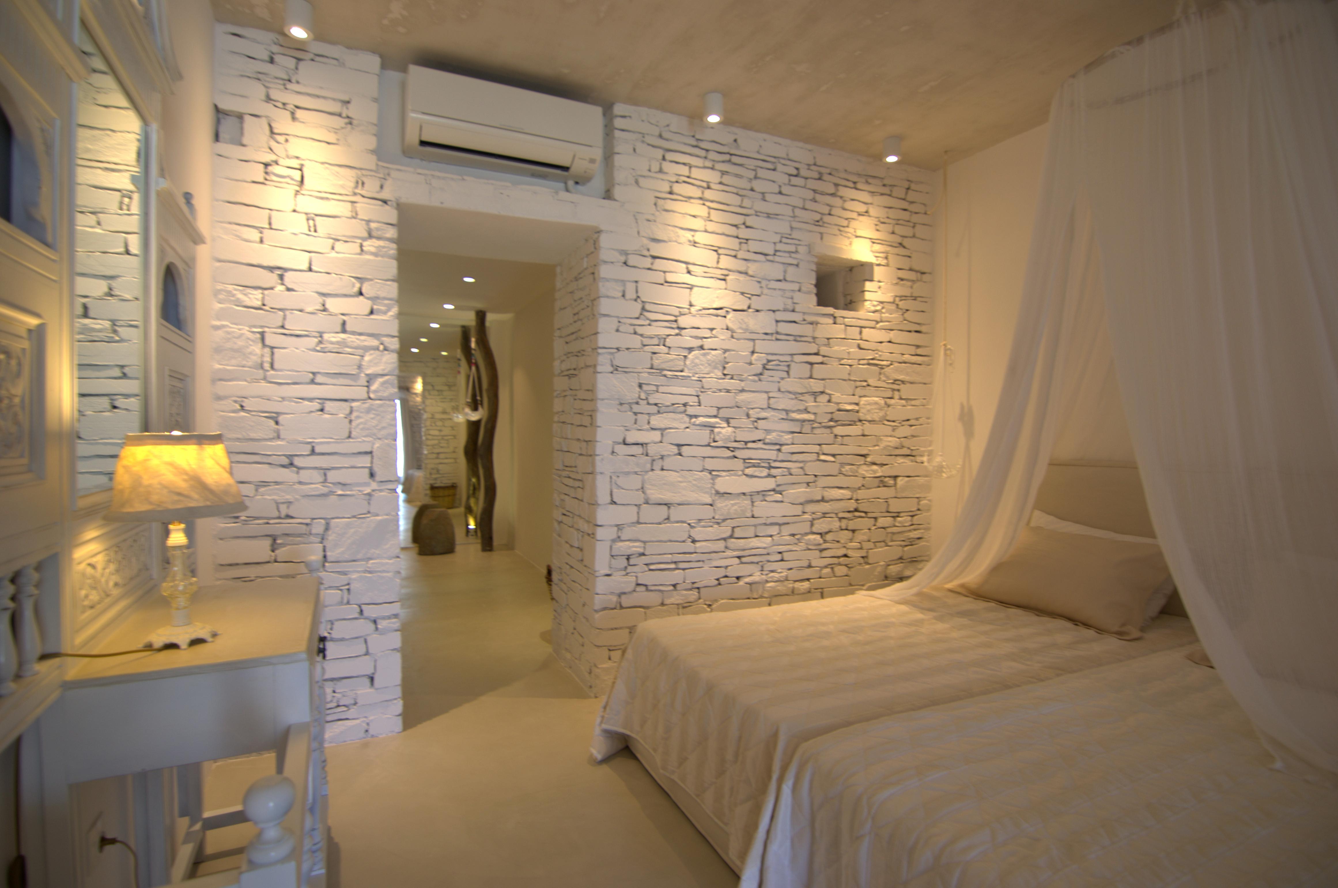 Levantes Ios Boutique Mylopotas