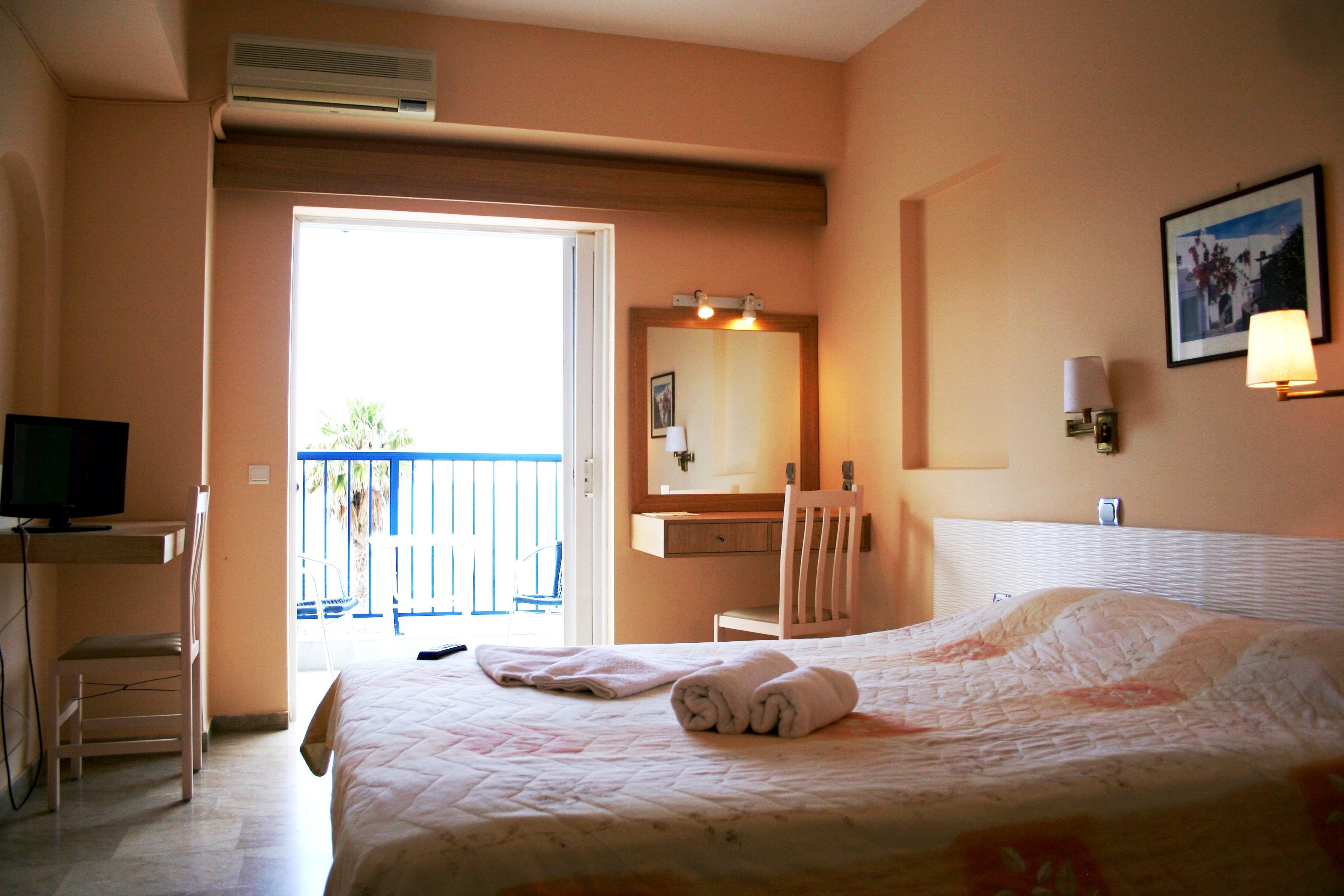 Golden Sun Hotel Finikounta
