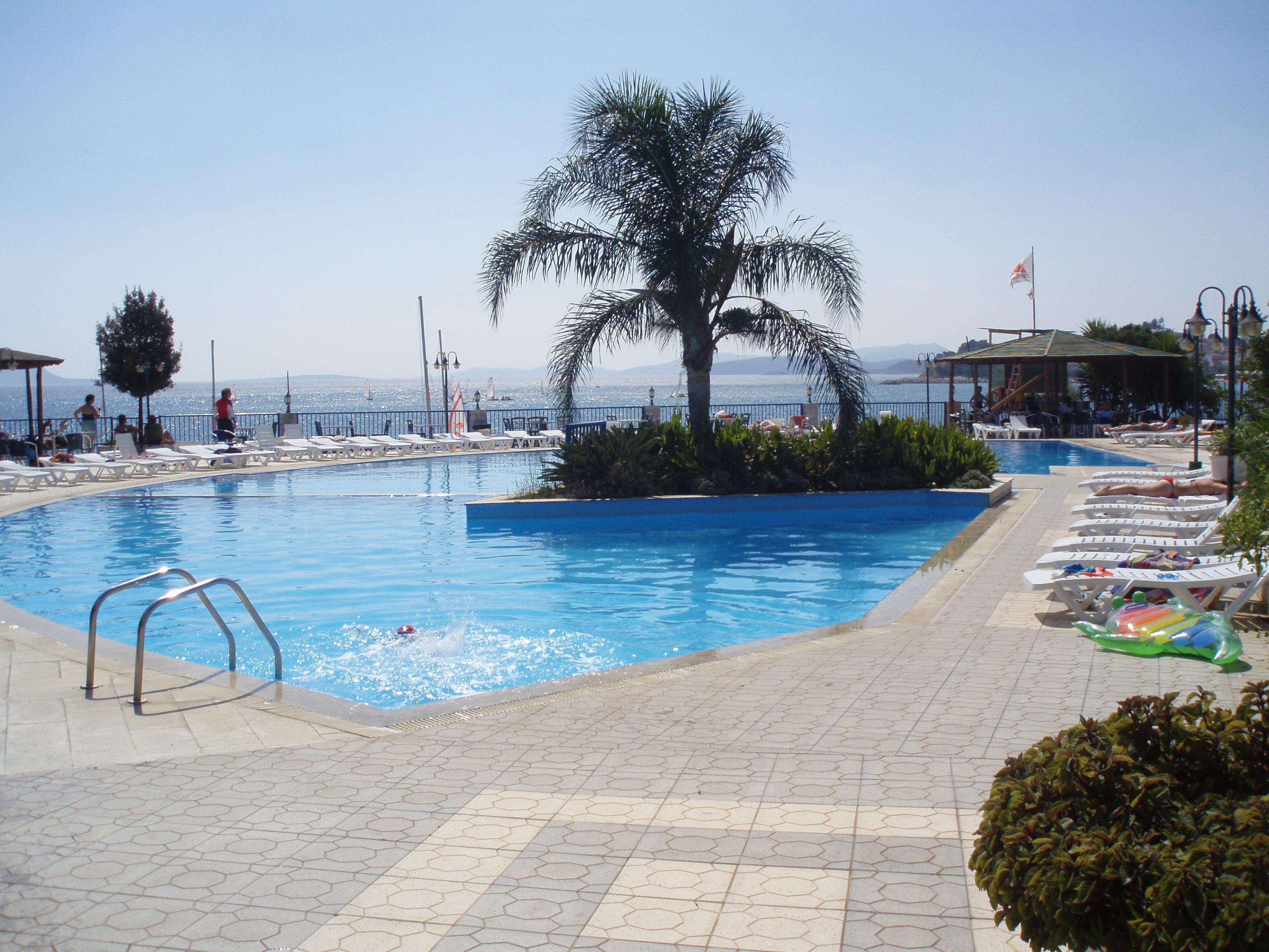 Golden Sun Hotel