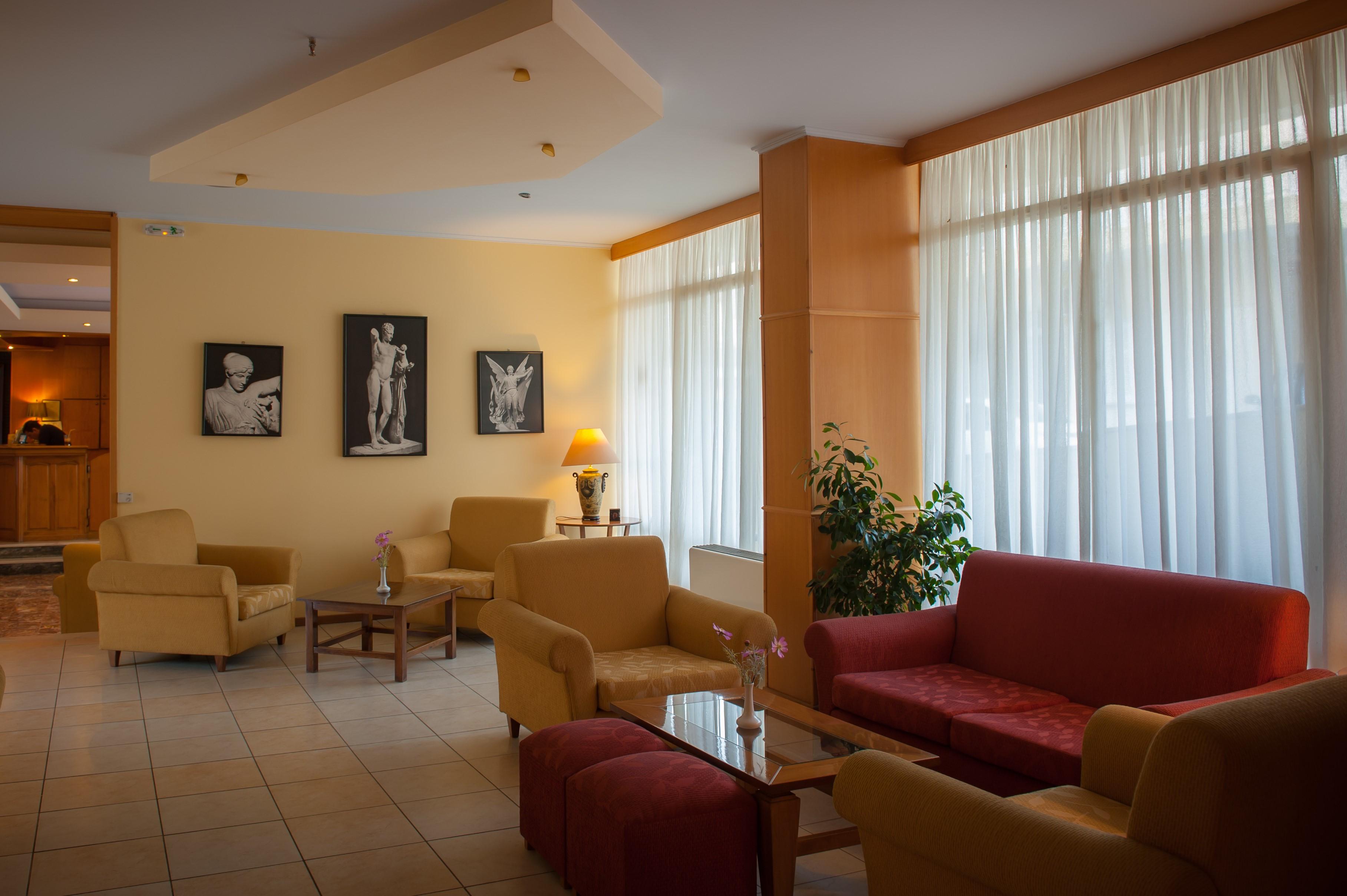 Neda Hotel 3*