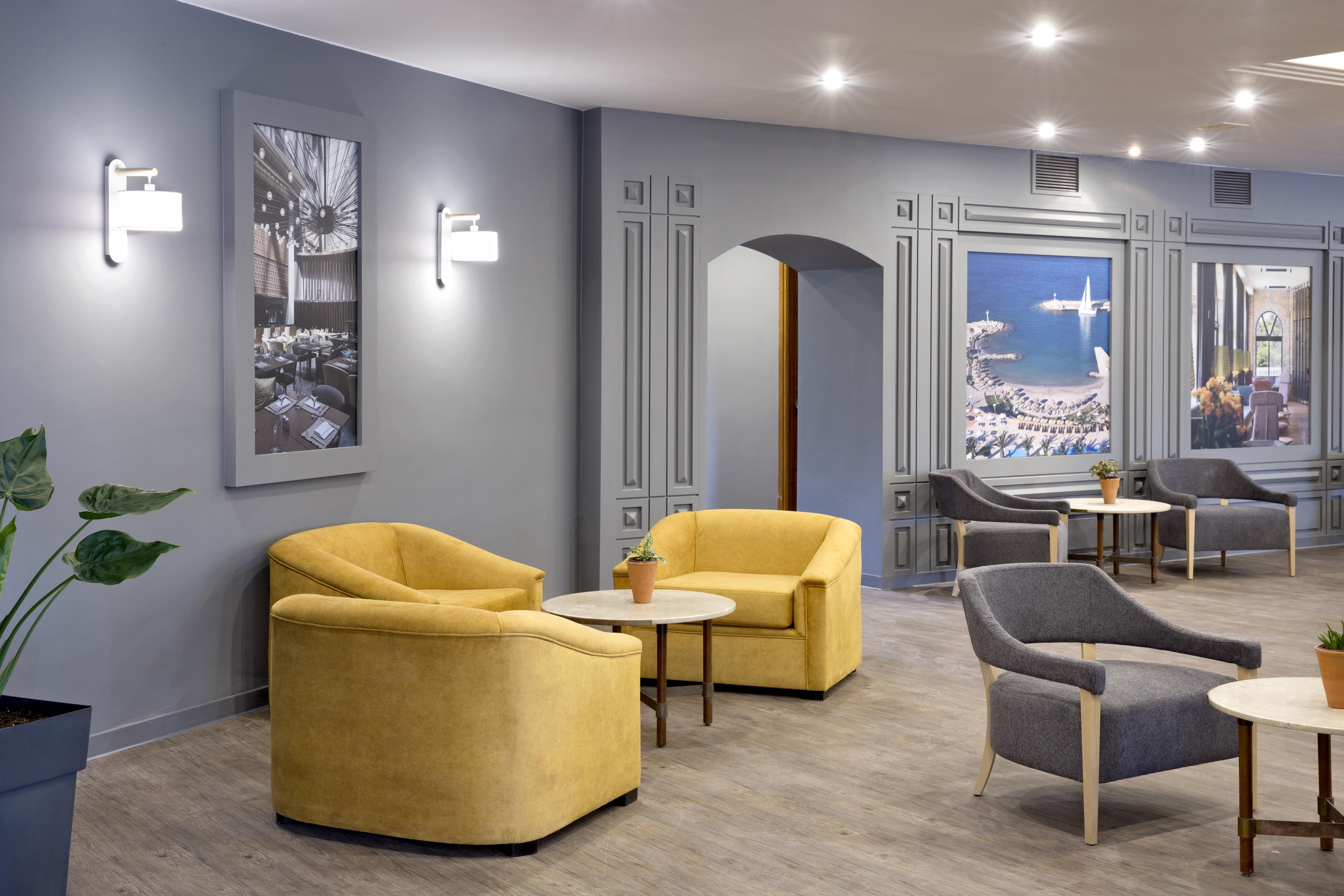 Hotel & Eretria (Evia)