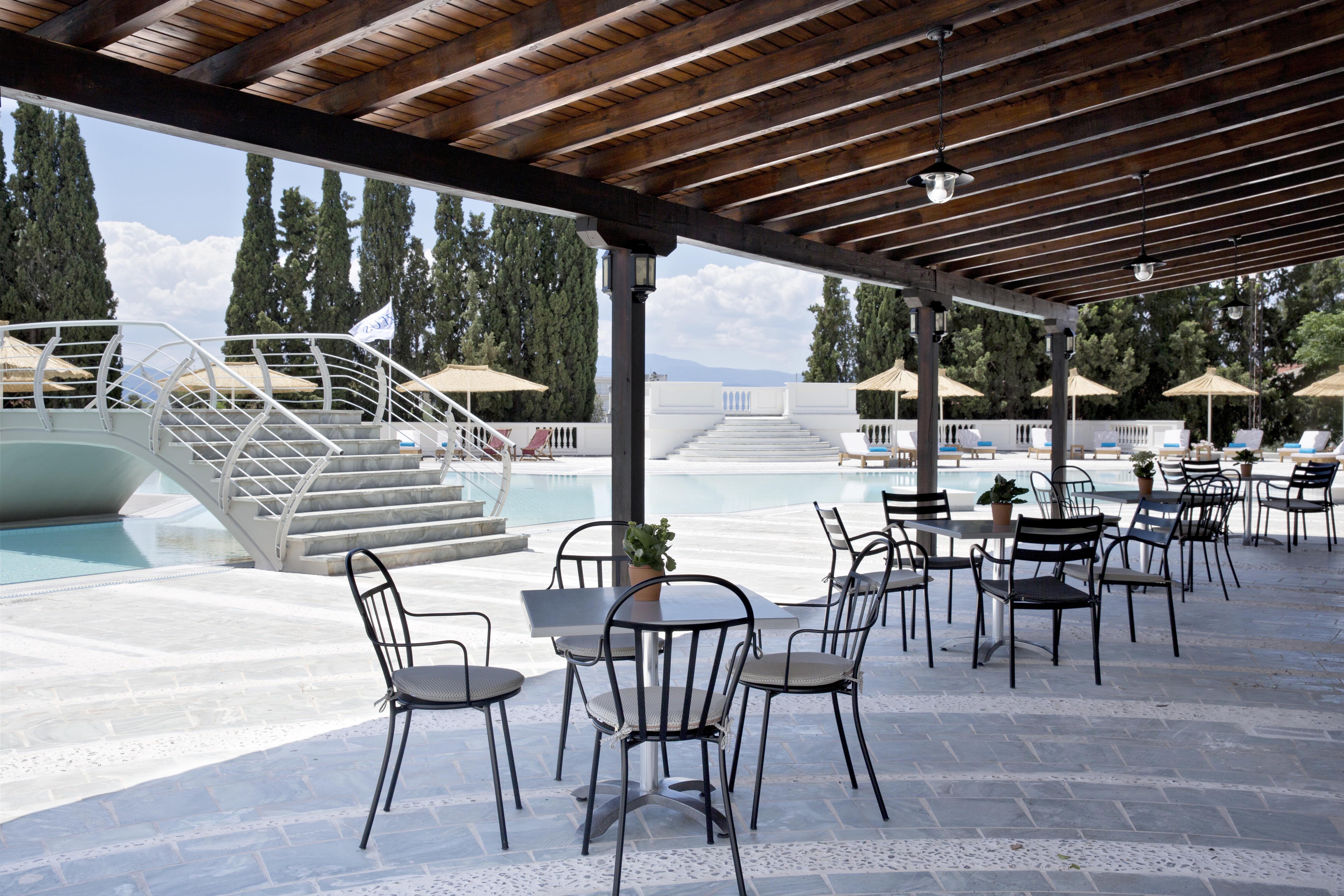 & Eretria (Evia)